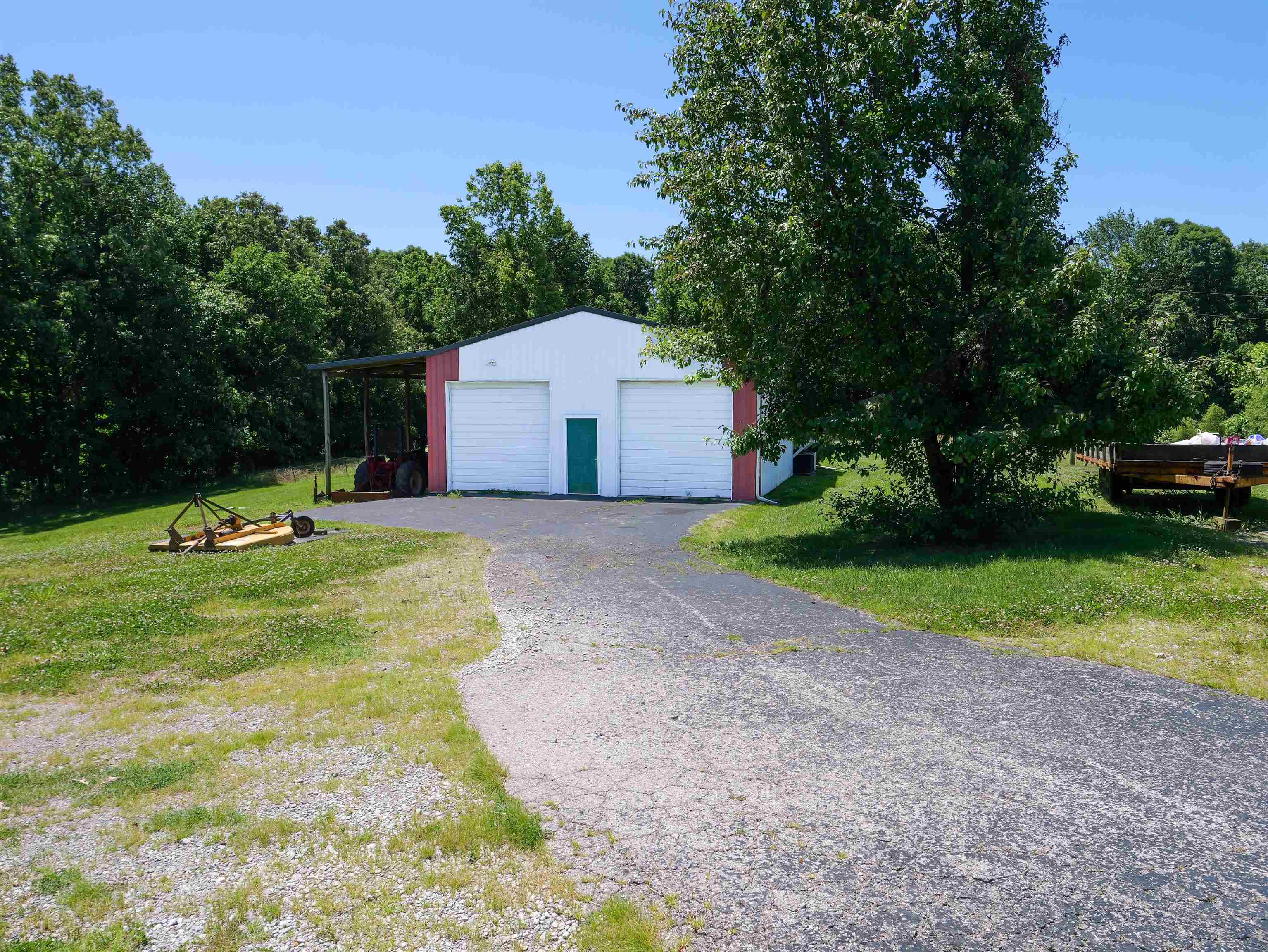 11760 US HWY 431 N, Central City, Kentucky 42330, 2 Bedrooms Bedrooms, ,1 BathroomBathrooms,Single Family Residence,For Sale,US HWY 431 N,90094