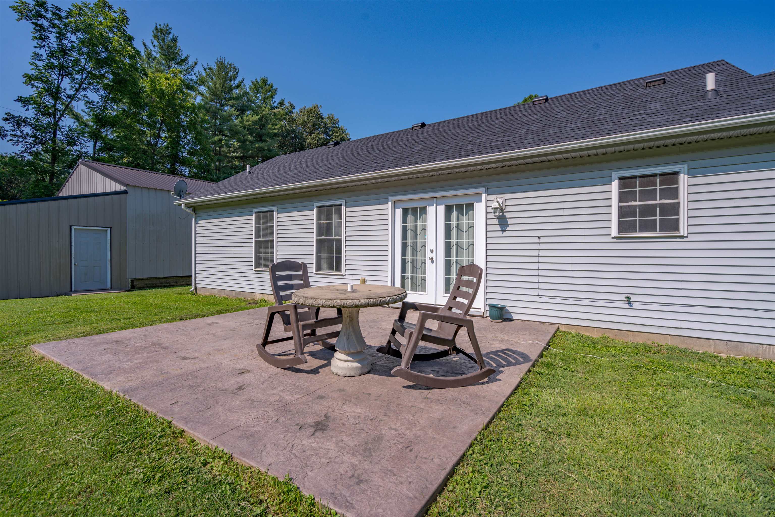 10819 Mill Street, Utica, Kentucky 42376, 3 Bedrooms Bedrooms, ,2 BathroomsBathrooms,Single Family Residence,For Sale,Mill Street,90099
