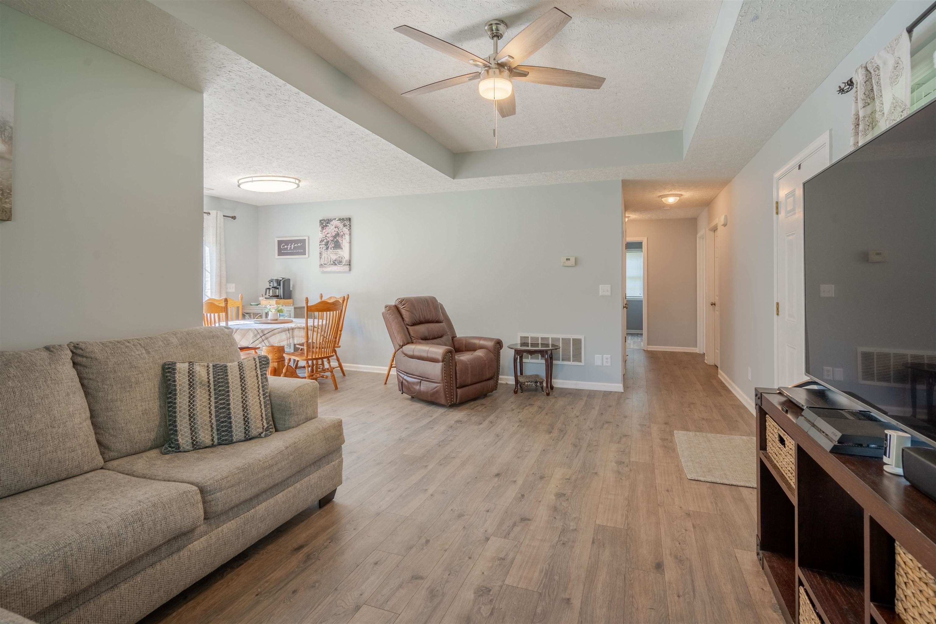 10819 Mill Street, Utica, Kentucky 42376, 3 Bedrooms Bedrooms, ,2 BathroomsBathrooms,Single Family Residence,For Sale,Mill Street,90099