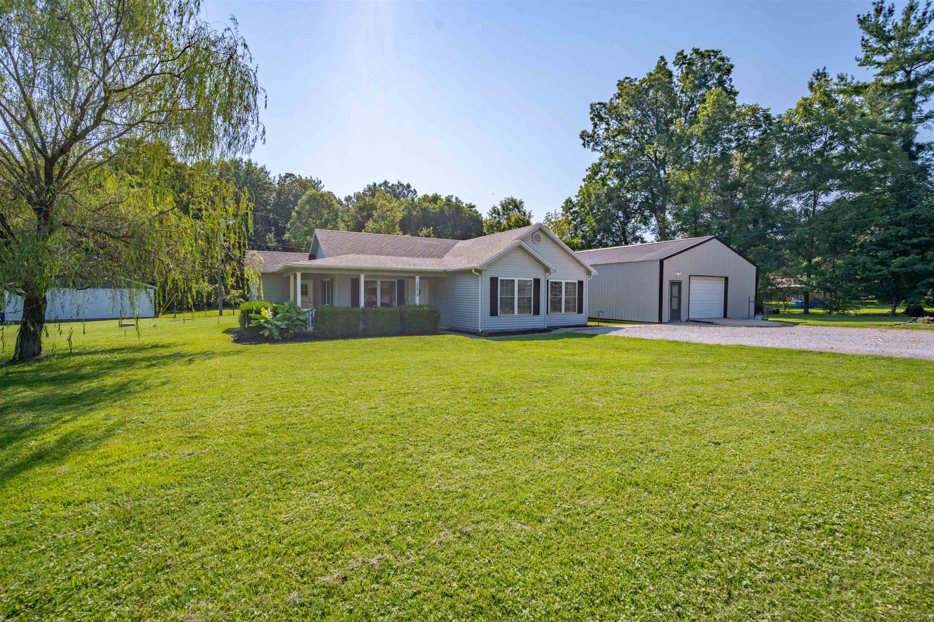 10819 Mill Street, Utica, Kentucky 42376, 3 Bedrooms Bedrooms, ,2 BathroomsBathrooms,Single Family Residence,For Sale,Mill Street,90099