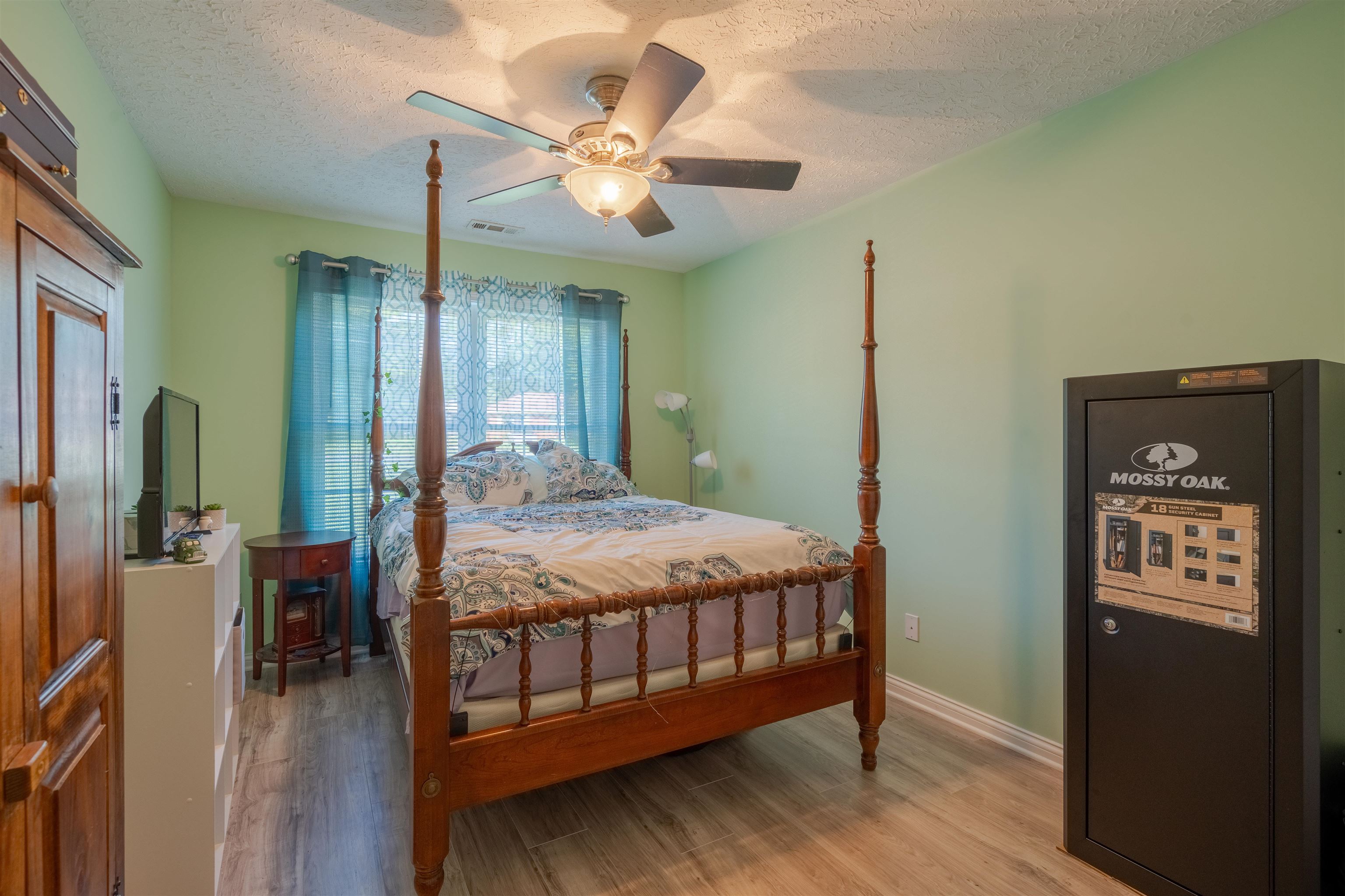 10819 Mill Street, Utica, Kentucky 42376, 3 Bedrooms Bedrooms, ,2 BathroomsBathrooms,Single Family Residence,For Sale,Mill Street,90099
