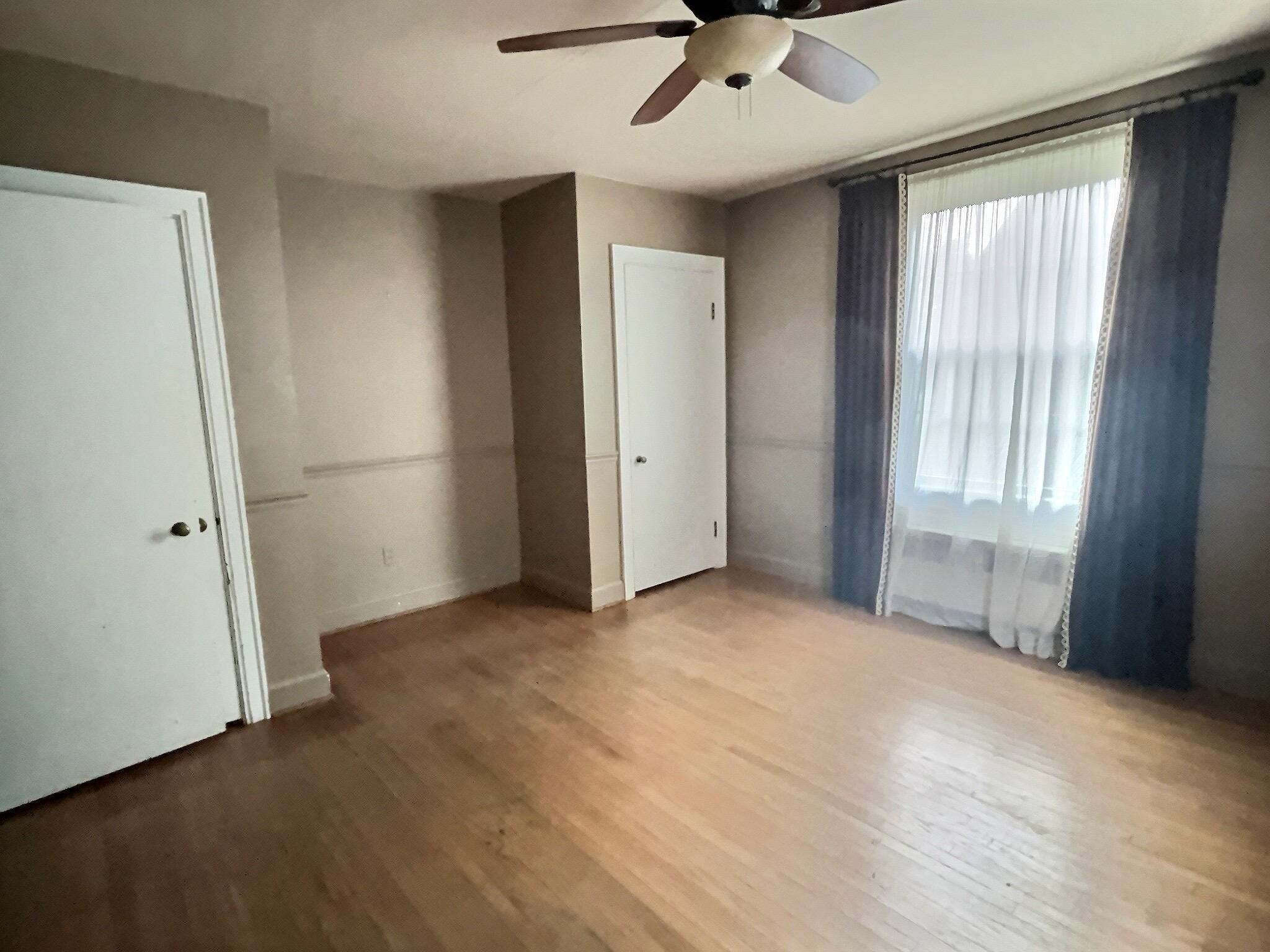 409 9th Street, Owensboro, Kentucky 42301, 3 Bedrooms Bedrooms, ,1 BathroomBathrooms,Single Family Residence,For Sale,9th Street,90100