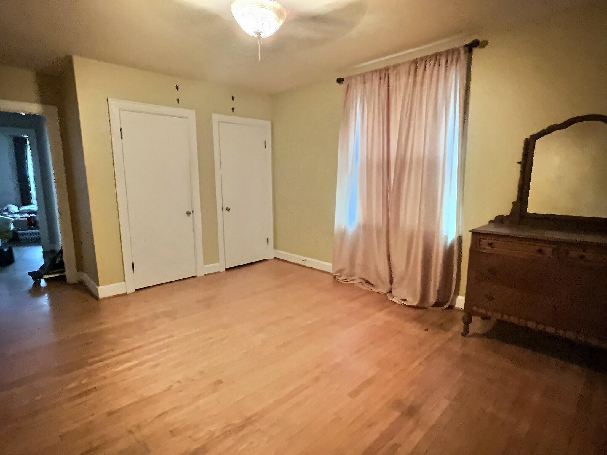 409 9th Street, Owensboro, Kentucky 42301, 3 Bedrooms Bedrooms, ,1 BathroomBathrooms,Single Family Residence,For Sale,9th Street,90100