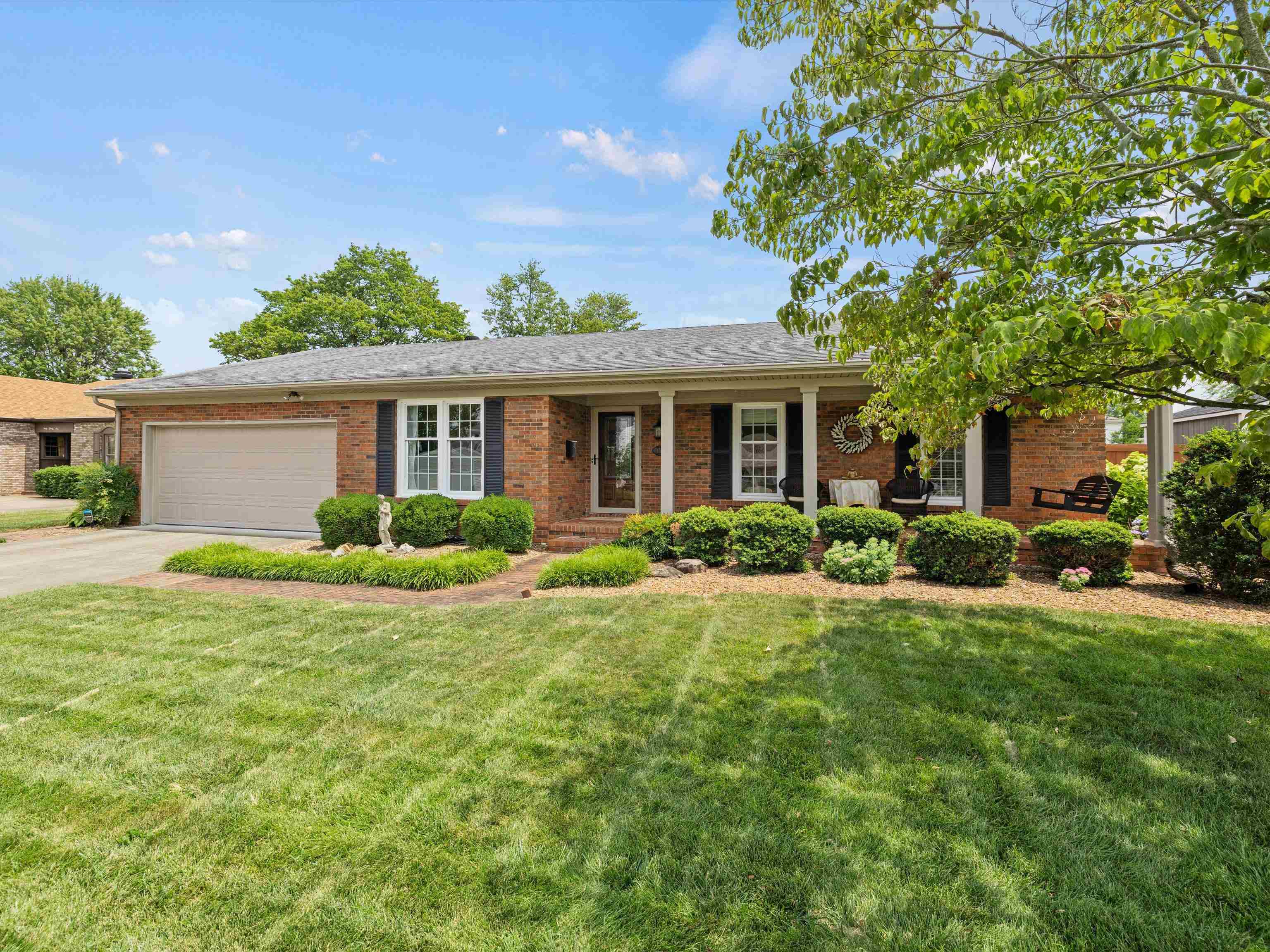 4033 Chapel Lane, Owensboro, Kentucky 42301, 3 Bedrooms Bedrooms, ,2 BathroomsBathrooms,Single Family Residence,For Sale,Chapel Lane,90105