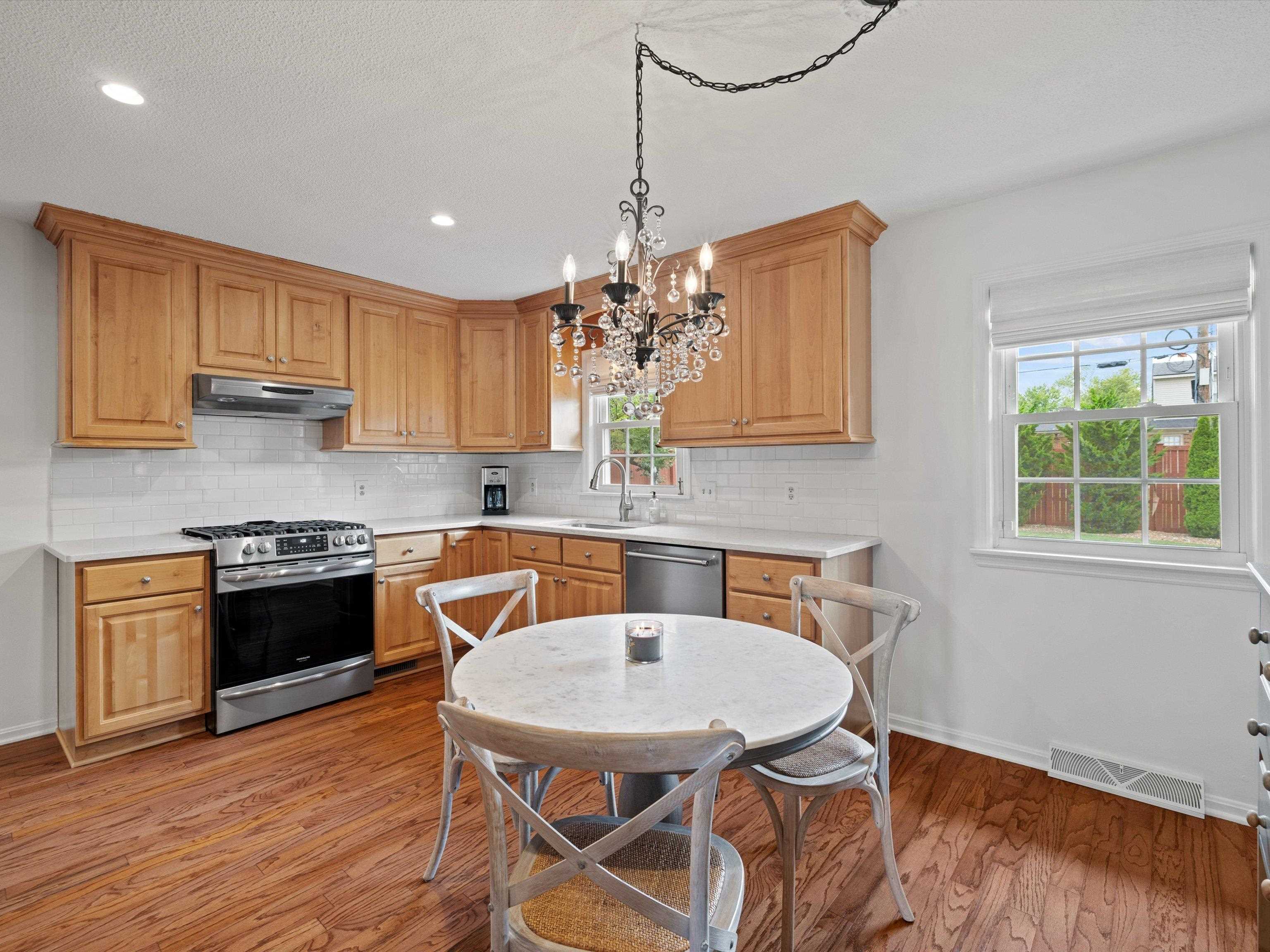 4033 Chapel Lane, Owensboro, Kentucky 42301, 3 Bedrooms Bedrooms, ,2 BathroomsBathrooms,Single Family Residence,For Sale,Chapel Lane,90105