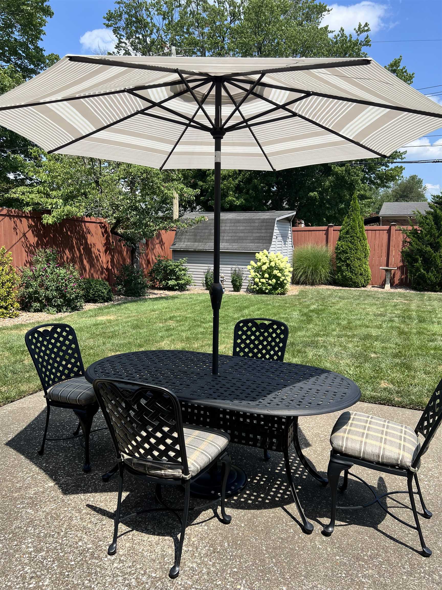 4033 Chapel Lane, Owensboro, Kentucky 42301, 3 Bedrooms Bedrooms, ,2 BathroomsBathrooms,Single Family Residence,For Sale,Chapel Lane,90105