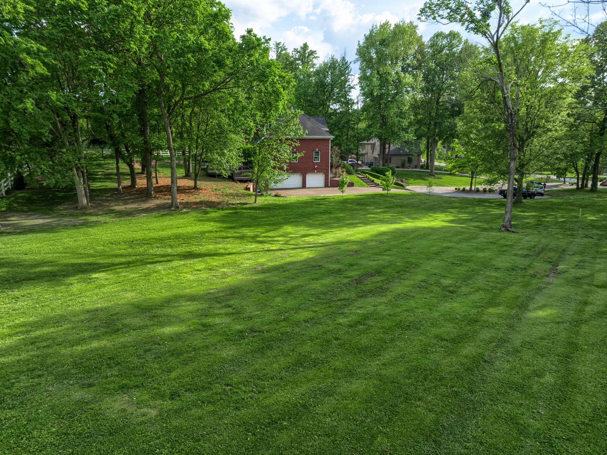 1650 Bedford Ct, Owensboro, Kentucky 42303, 4 Bedrooms Bedrooms, ,4 BathroomsBathrooms,Single Family Residence,For Sale,Bedford Ct,90112