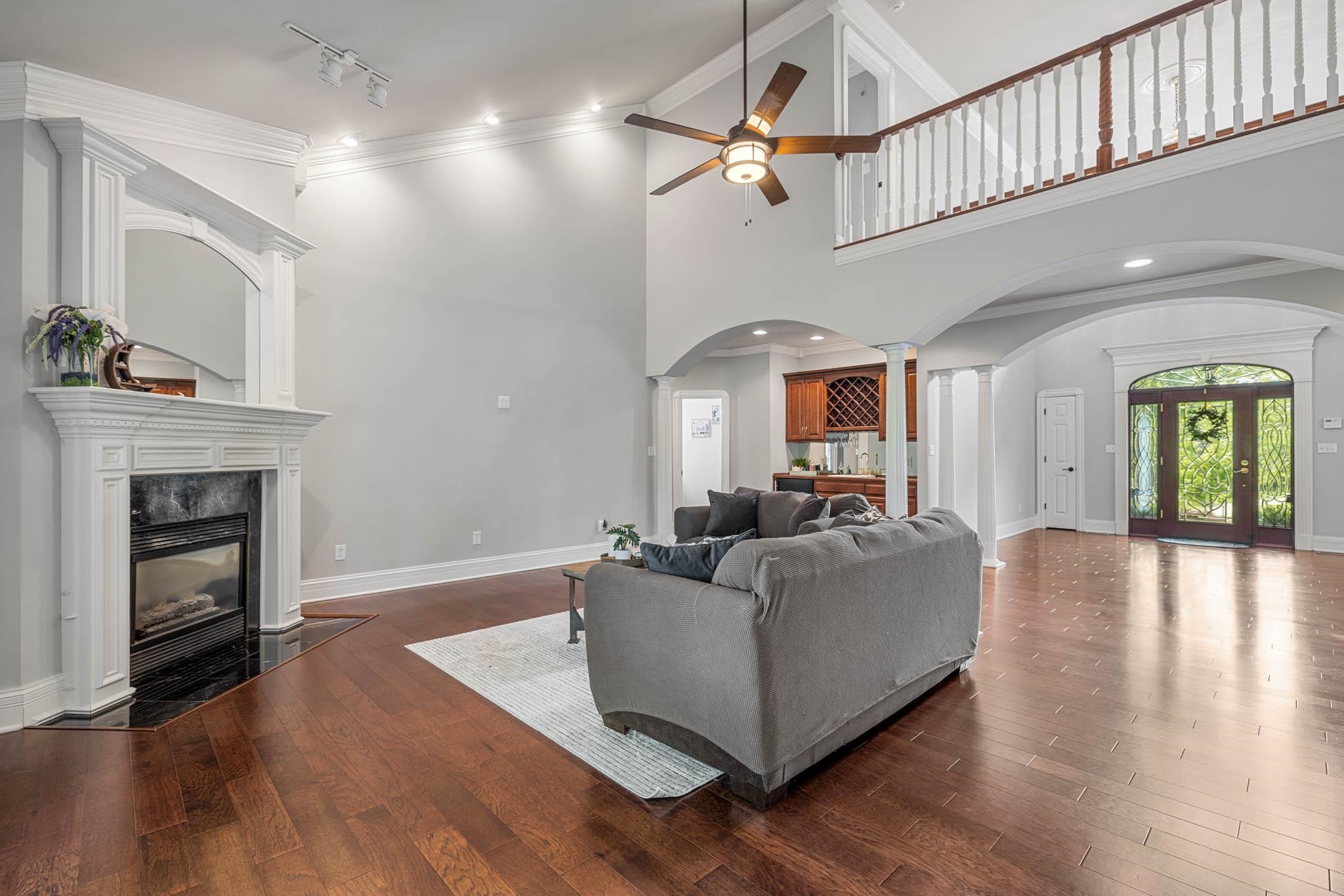 1650 Bedford Ct, Owensboro, Kentucky 42303, 4 Bedrooms Bedrooms, ,4 BathroomsBathrooms,Single Family Residence,For Sale,Bedford Ct,90112