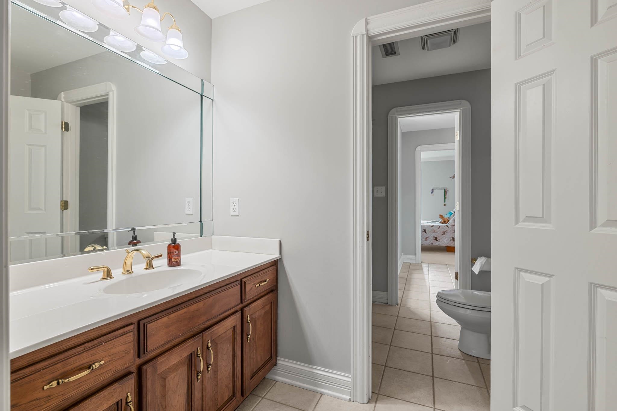 1650 Bedford Ct, Owensboro, Kentucky 42303, 4 Bedrooms Bedrooms, ,4 BathroomsBathrooms,Single Family Residence,For Sale,Bedford Ct,90112