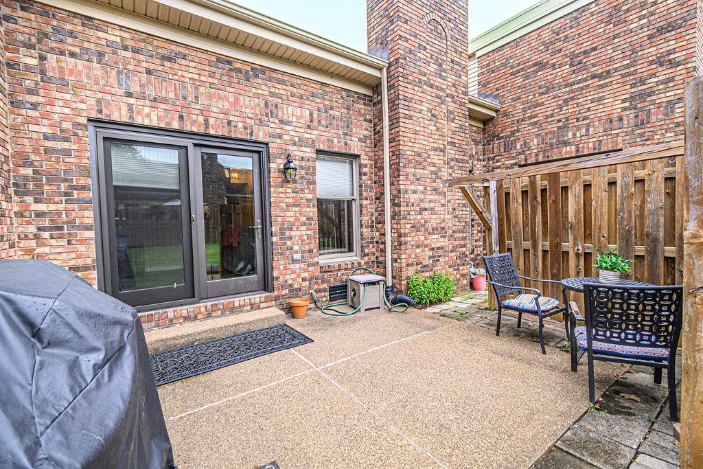 820 Live Oak Pl, Owensboro, Kentucky 42303, 2 Bedrooms Bedrooms, ,2 BathroomsBathrooms,Condominium,For Sale,Live Oak Pl,90114