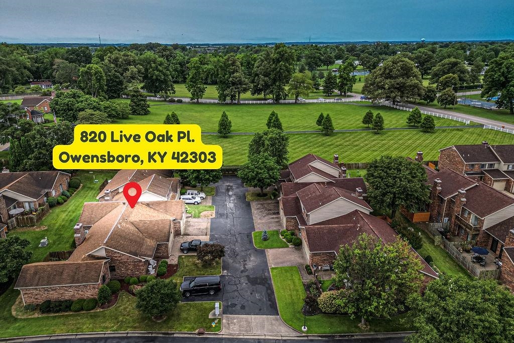 820 Live Oak Pl, Owensboro, Kentucky 42303, 2 Bedrooms Bedrooms, ,2 BathroomsBathrooms,Condominium,For Sale,Live Oak Pl,90114