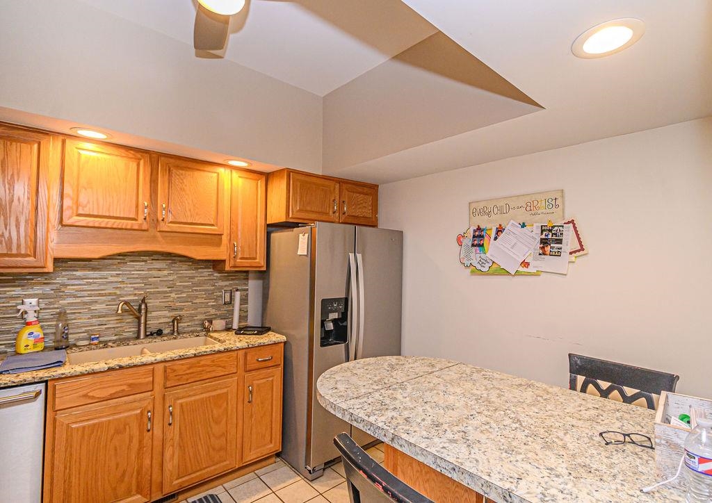 820 Live Oak Pl, Owensboro, Kentucky 42303, 2 Bedrooms Bedrooms, ,2 BathroomsBathrooms,Condominium,For Sale,Live Oak Pl,90114