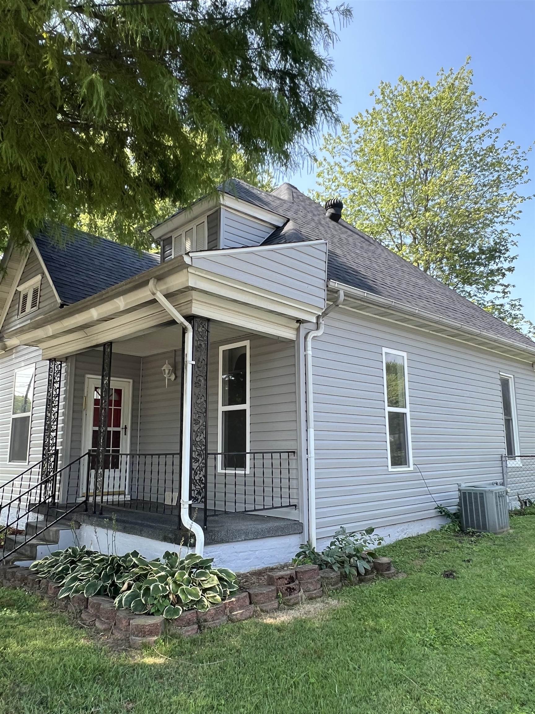 1516 Parrish Court, Owensboro, Kentucky 42301, 2 Bedrooms Bedrooms, ,1 BathroomBathrooms,Single Family Residence,For Sale,Parrish Court,90117