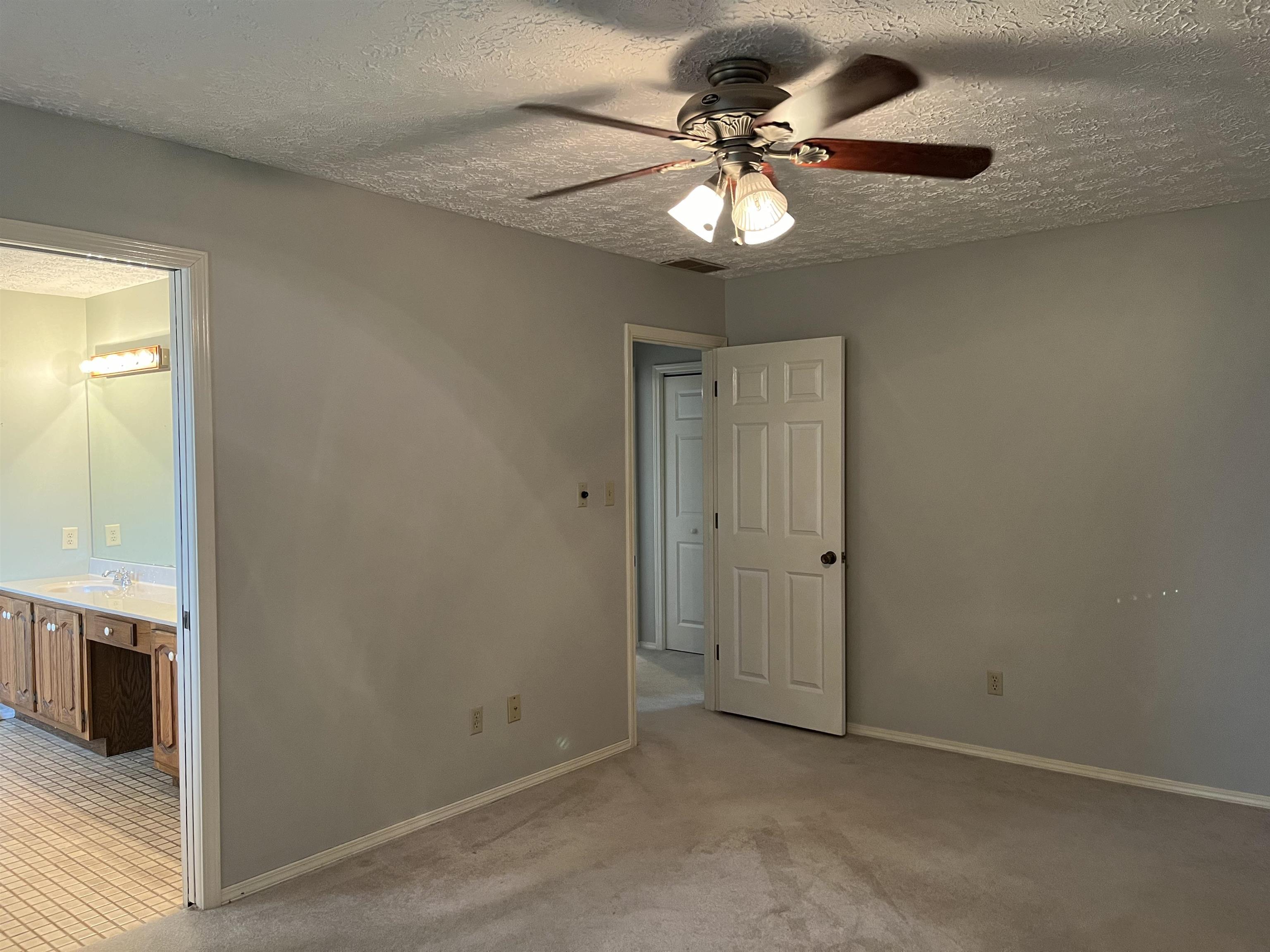 3601 War Admiral Dr., Owensboro, Kentucky 42303, 3 Bedrooms Bedrooms, ,2 BathroomsBathrooms,Single Family Residence,For Sale,War Admiral Dr.,90118