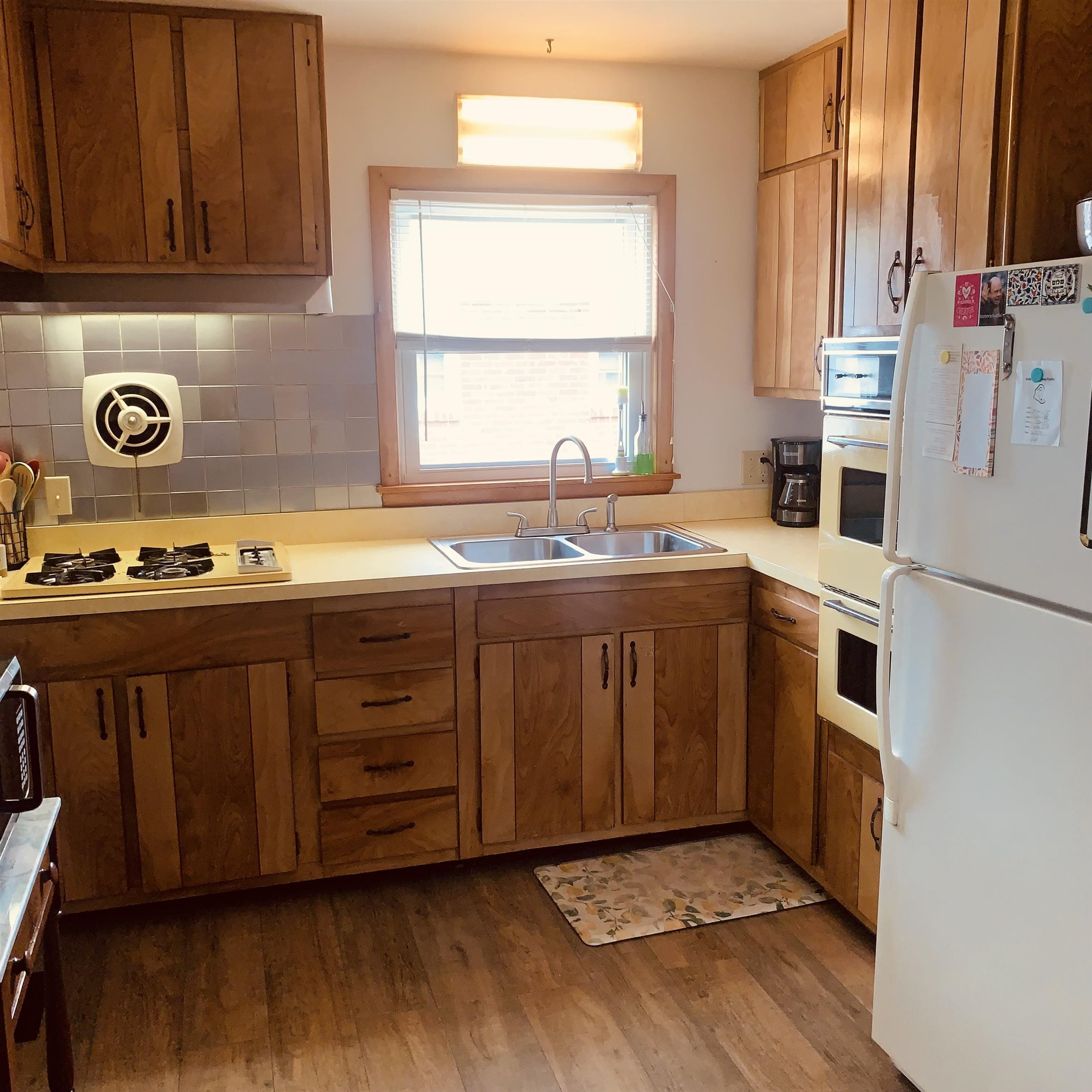 329 Holmes Drive, Owensboro, Kentucky 42303, 2 Bedrooms Bedrooms, ,1 BathroomBathrooms,Single Family Residence,For Sale,Holmes Drive,90121