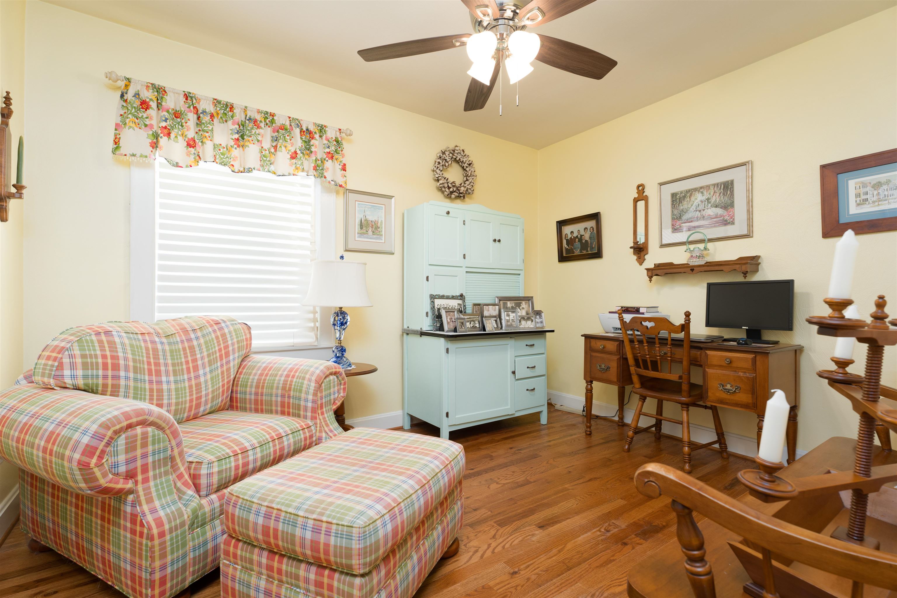 2052 York Drive, Owensboro, Kentucky 42301, 3 Bedrooms Bedrooms, ,2 BathroomsBathrooms,Single Family Residence,For Sale,York Drive,90124