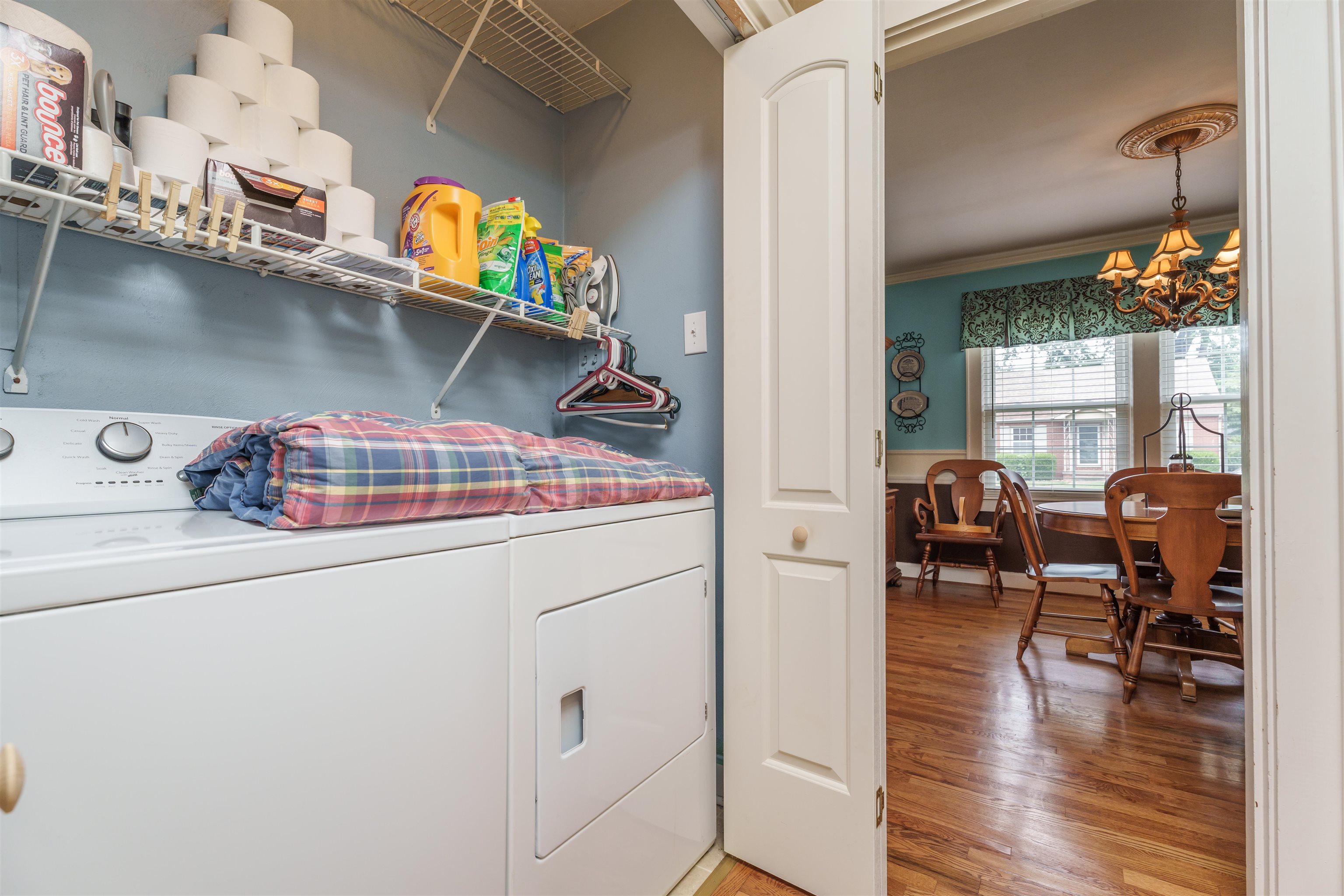 2052 York Drive, Owensboro, Kentucky 42301, 3 Bedrooms Bedrooms, ,2 BathroomsBathrooms,Single Family Residence,For Sale,York Drive,90124