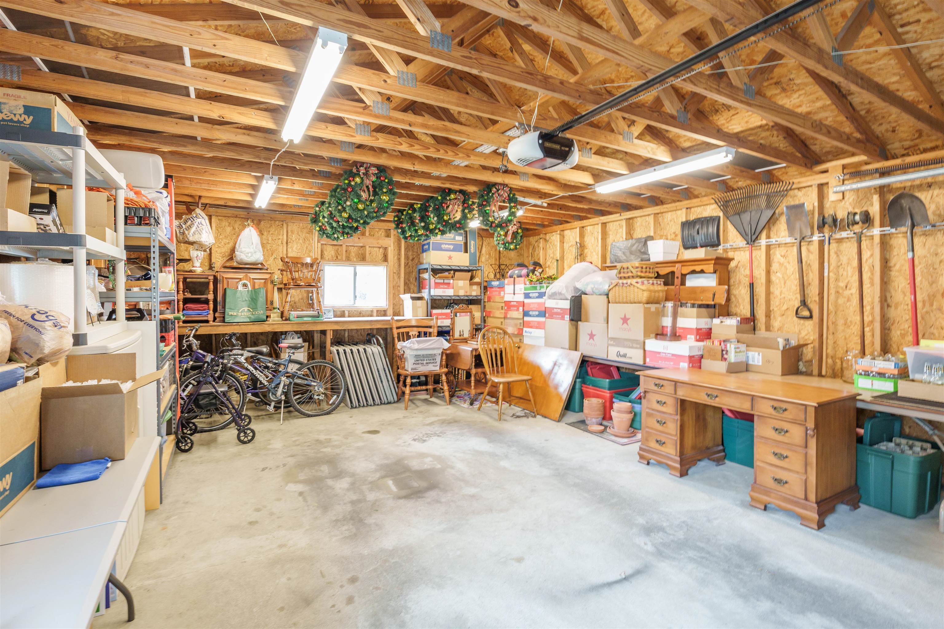 2052 York Drive, Owensboro, Kentucky 42301, 3 Bedrooms Bedrooms, ,2 BathroomsBathrooms,Single Family Residence,For Sale,York Drive,90124