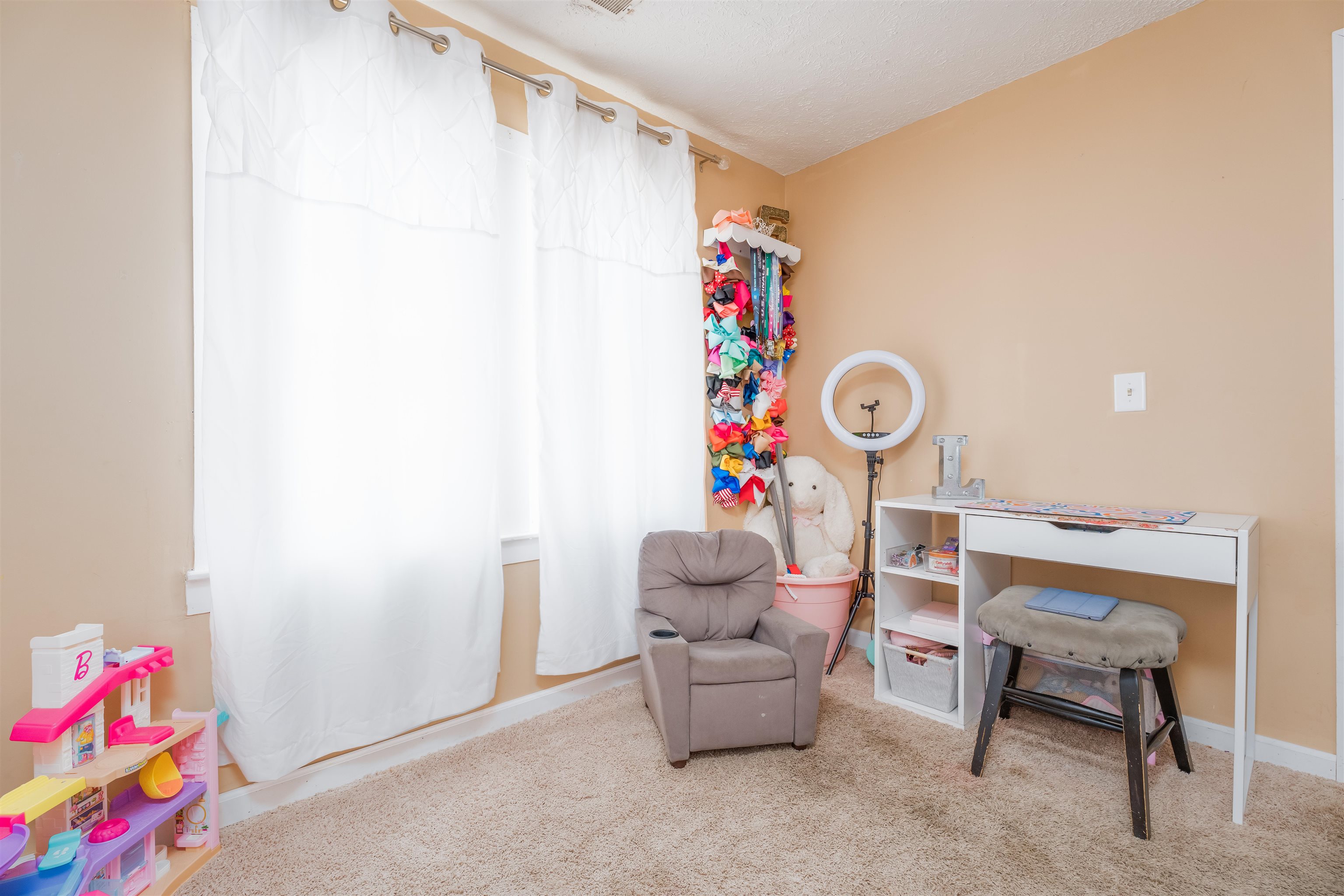3026 Daviess St., Owensboro, Kentucky 42303, 3 Bedrooms Bedrooms, ,1 BathroomBathrooms,Single Family Residence,For Sale,Daviess St.,90126