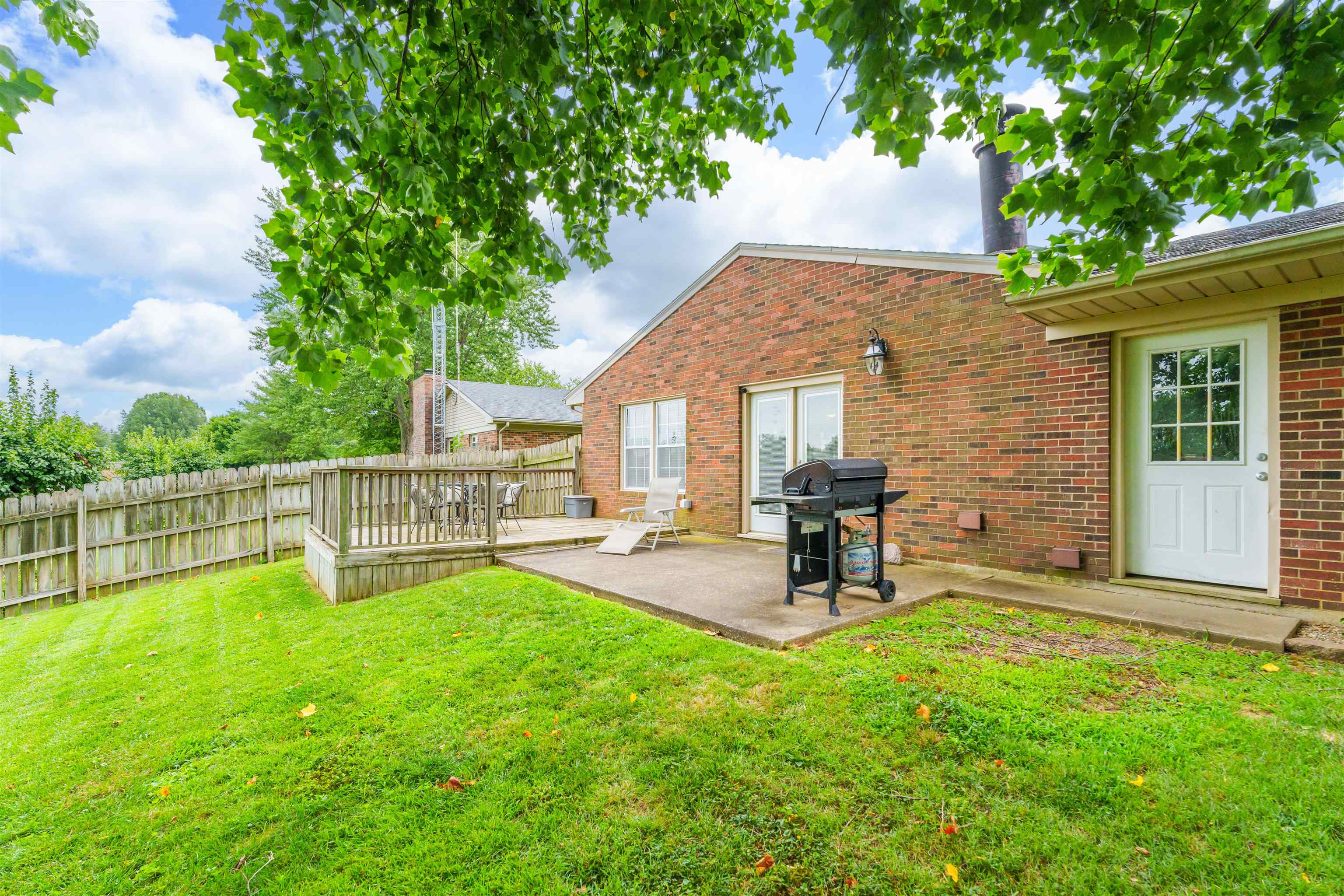3523 Roundtable Loop, Owensboro, Kentucky 42303, 3 Bedrooms Bedrooms, ,2 BathroomsBathrooms,Single Family Residence,For Sale,Roundtable Loop,90128
