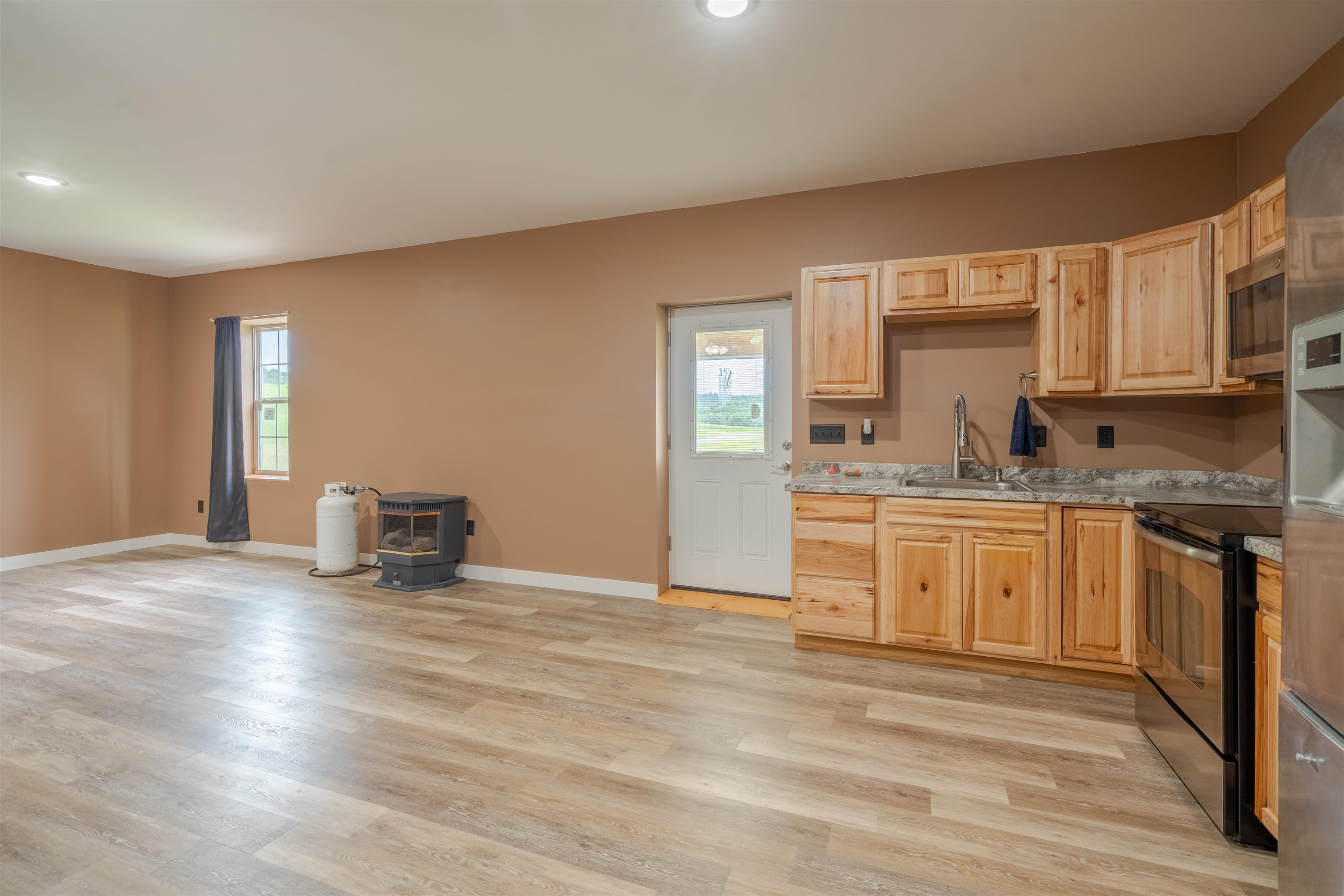 16149 OWENSBORO RD, Falls of Rough, Kentucky 40119, 2 Bedrooms Bedrooms, ,1 BathroomBathrooms,Ranch,For Sale,OWENSBORO RD,90132