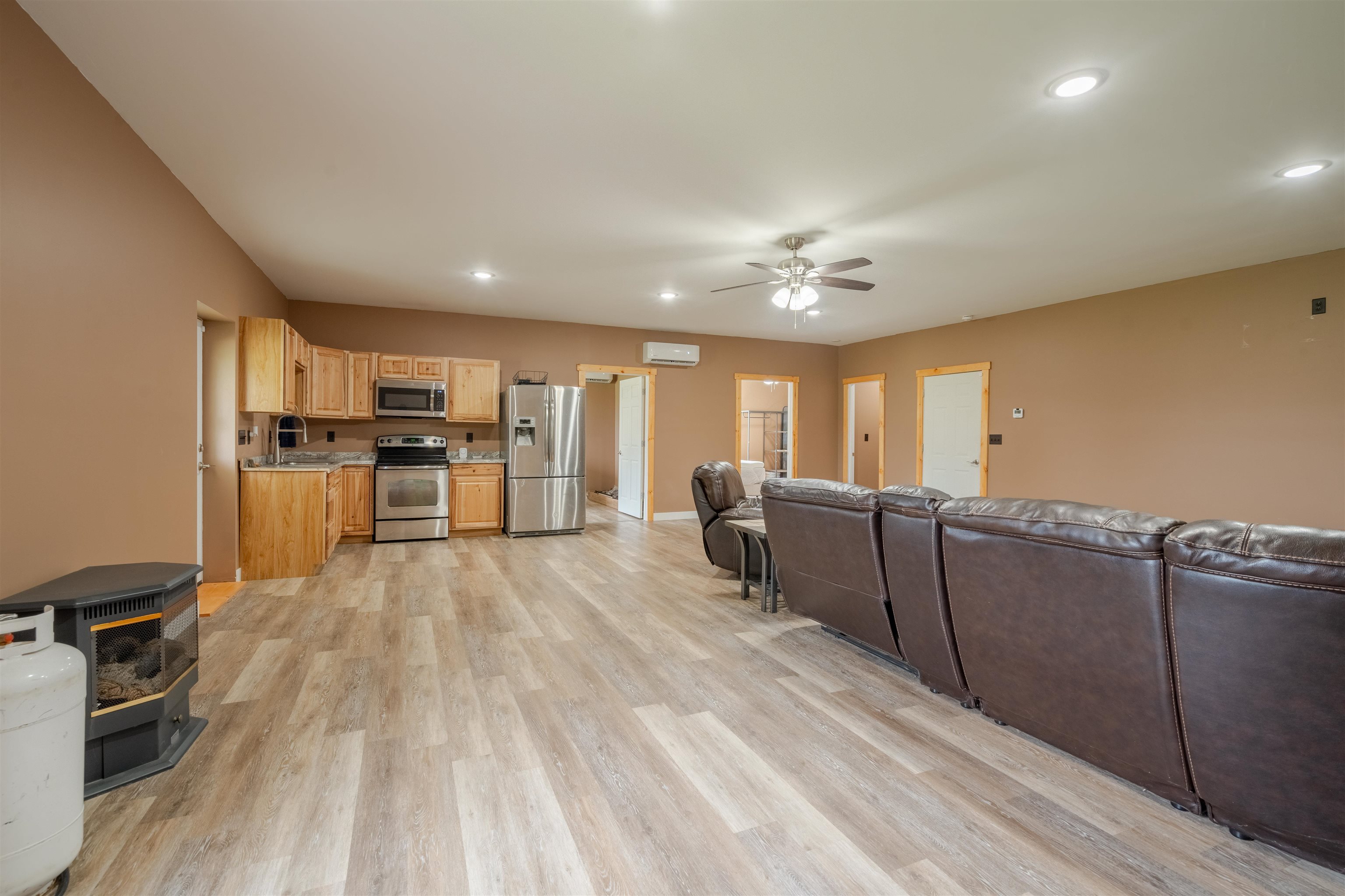 16149 OWENSBORO RD, Falls of Rough, Kentucky 40119, 2 Bedrooms Bedrooms, ,1 BathroomBathrooms,Ranch,For Sale,OWENSBORO RD,90132
