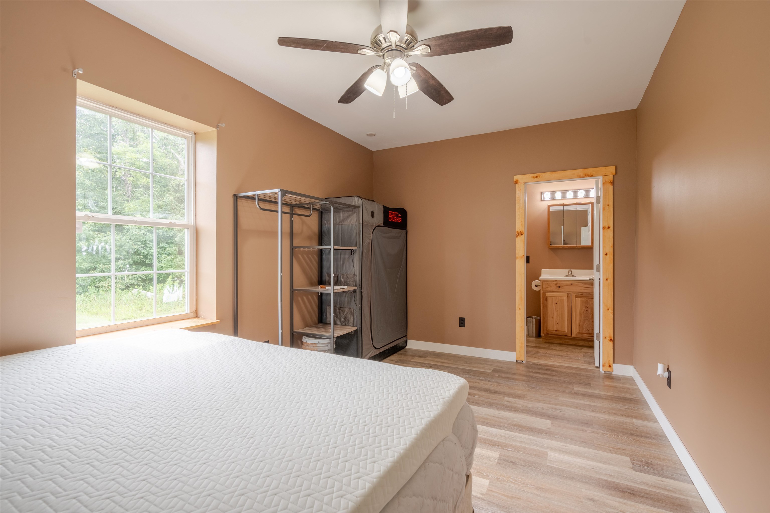 16149 OWENSBORO RD, Falls of Rough, Kentucky 40119, 2 Bedrooms Bedrooms, ,1 BathroomBathrooms,Ranch,For Sale,OWENSBORO RD,90132