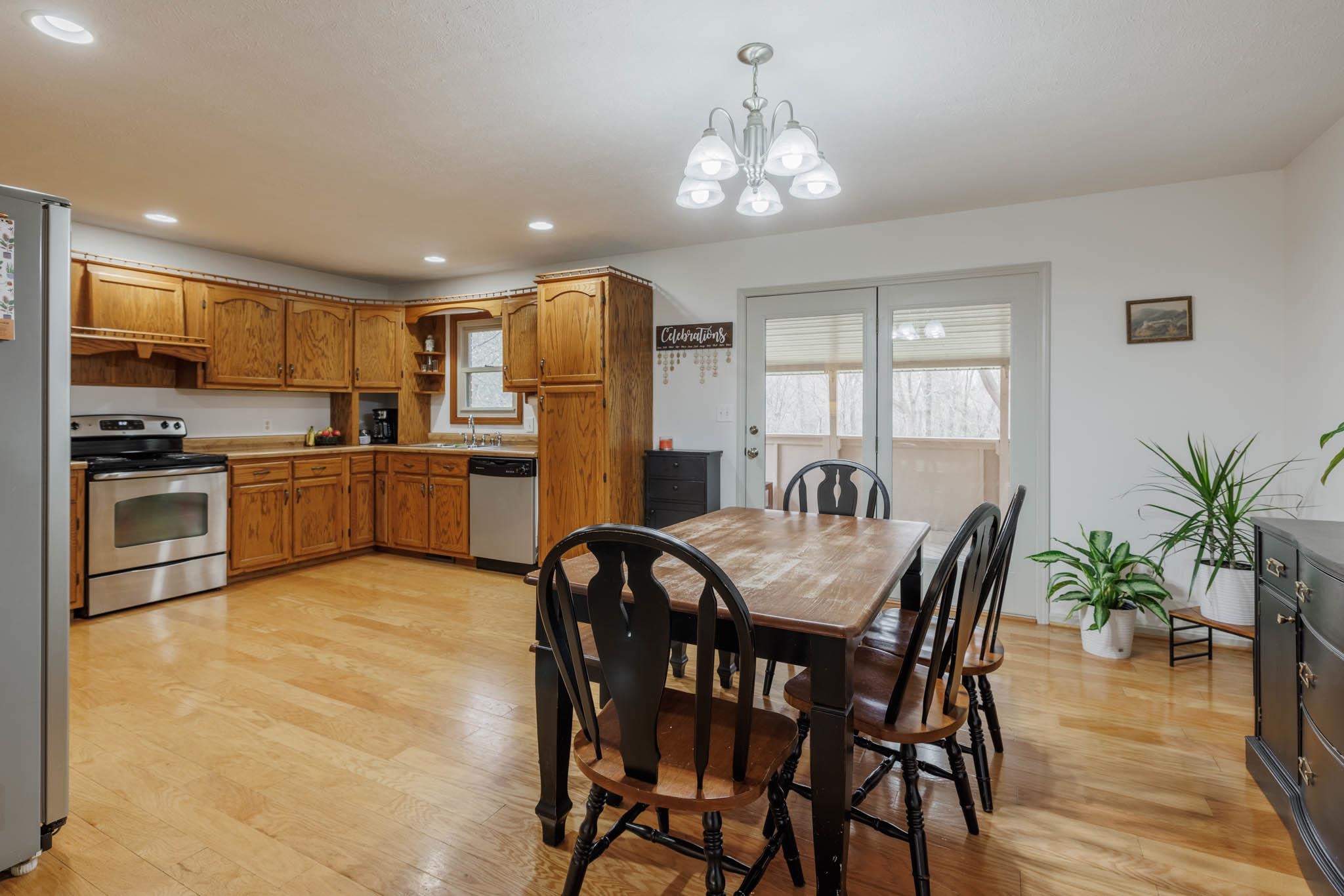 1230 Yelvington-Knottsville Rd, Maceo, Kentucky 42355, 3 Bedrooms Bedrooms, ,2 BathroomsBathrooms,Single Family Residence,For Sale,Yelvington-Knottsville Rd,90134