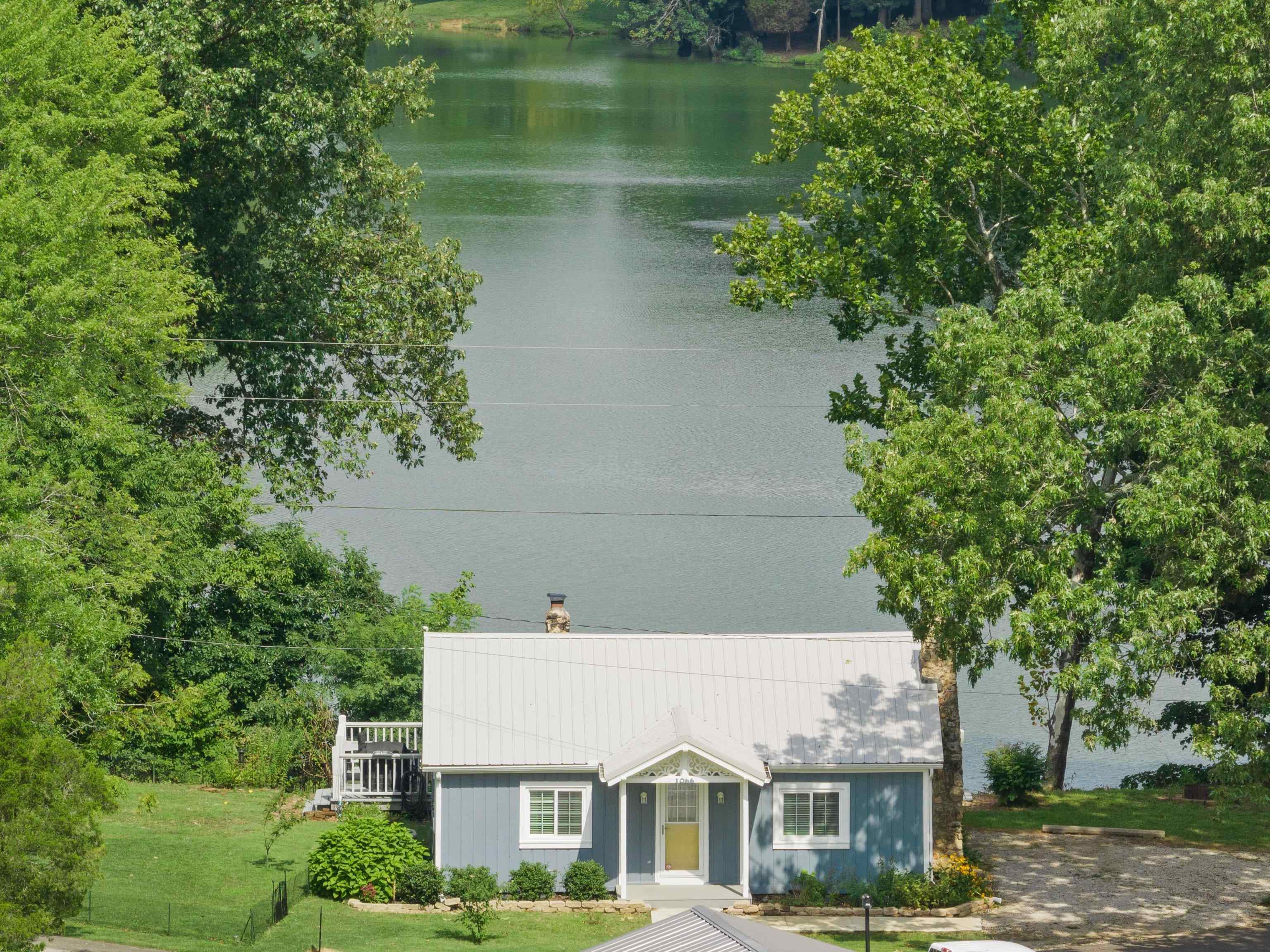 1066 Peninsula Ct, Maceo, Kentucky 42355, 2 Bedrooms Bedrooms, ,1 BathroomBathrooms,Single Family Residence,For Sale,Peninsula Ct,90135
