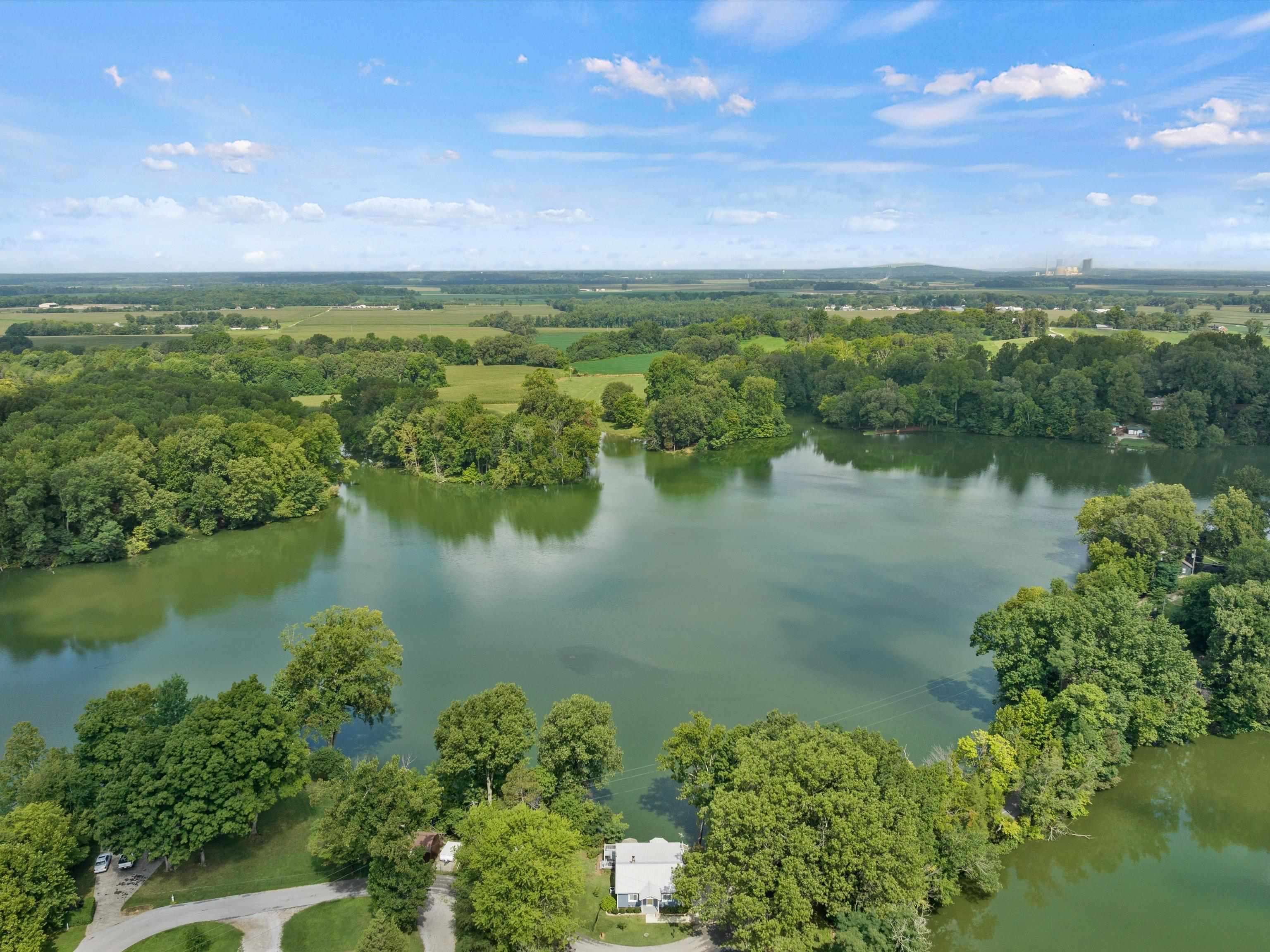 1066 Peninsula Ct, Maceo, Kentucky 42355, 2 Bedrooms Bedrooms, ,1 BathroomBathrooms,Single Family Residence,For Sale,Peninsula Ct,90135