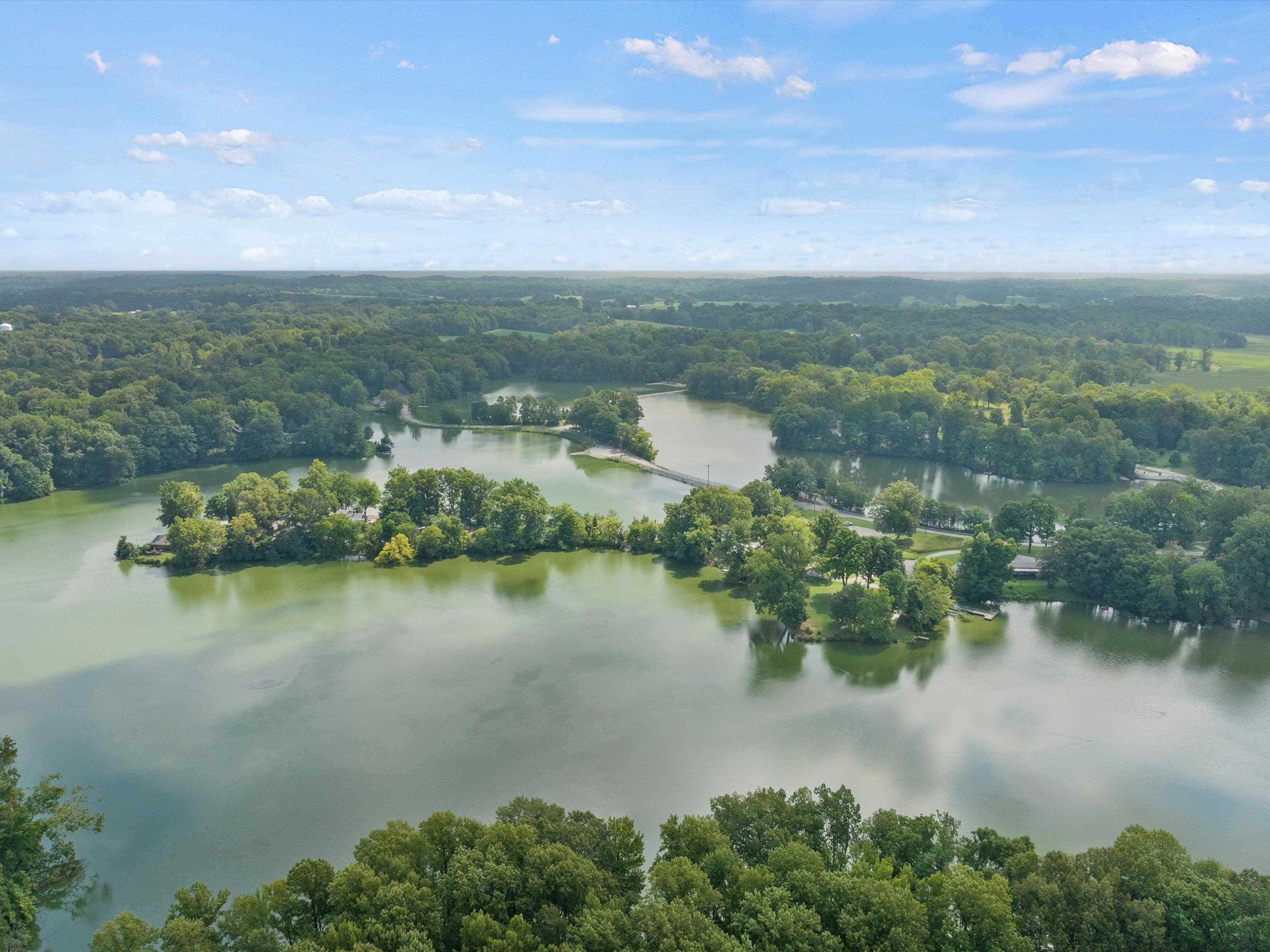 1066 Peninsula Ct, Maceo, Kentucky 42355, 2 Bedrooms Bedrooms, ,1 BathroomBathrooms,Single Family Residence,For Sale,Peninsula Ct,90135