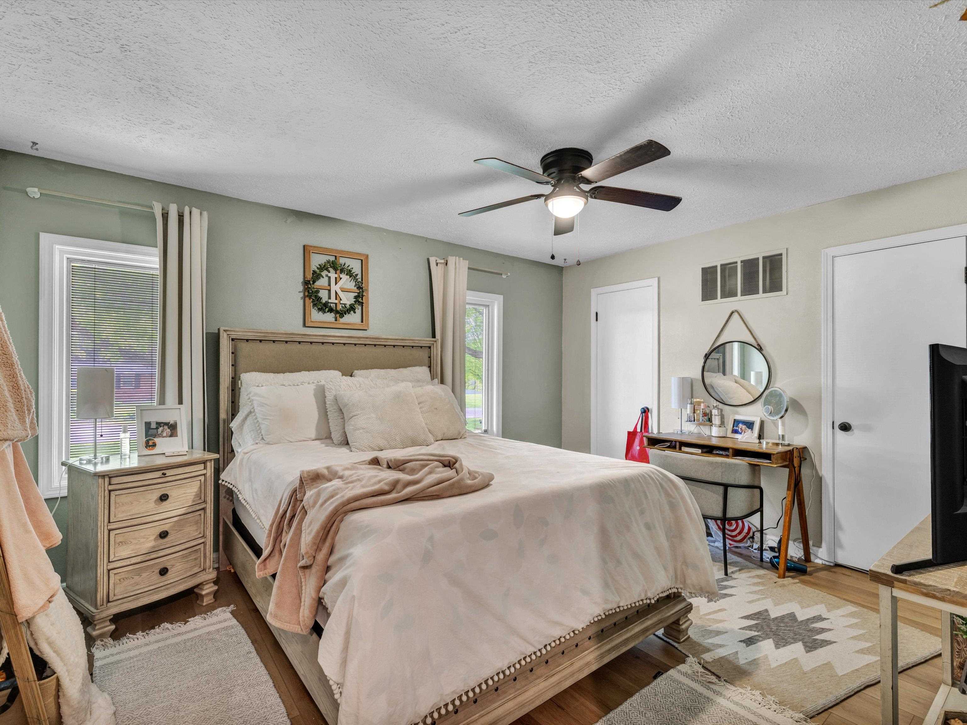 3450 Lakeview Drive, Owensboro, Kentucky 42303, 3 Bedrooms Bedrooms, ,3 BathroomsBathrooms,Single Family Residence,For Sale,Lakeview Drive,90139