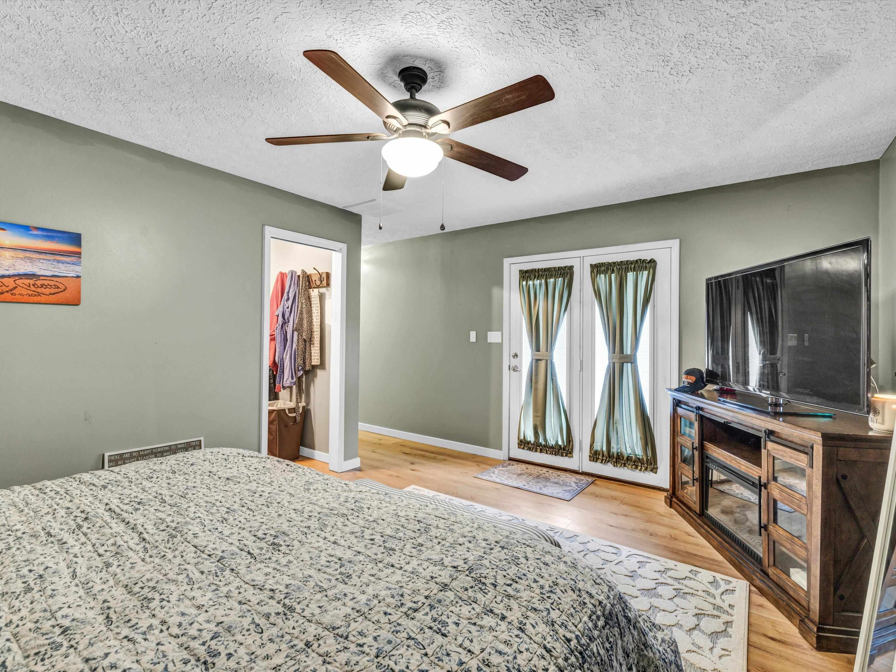 3450 Lakeview Drive, Owensboro, Kentucky 42303, 3 Bedrooms Bedrooms, ,3 BathroomsBathrooms,Single Family Residence,For Sale,Lakeview Drive,90139