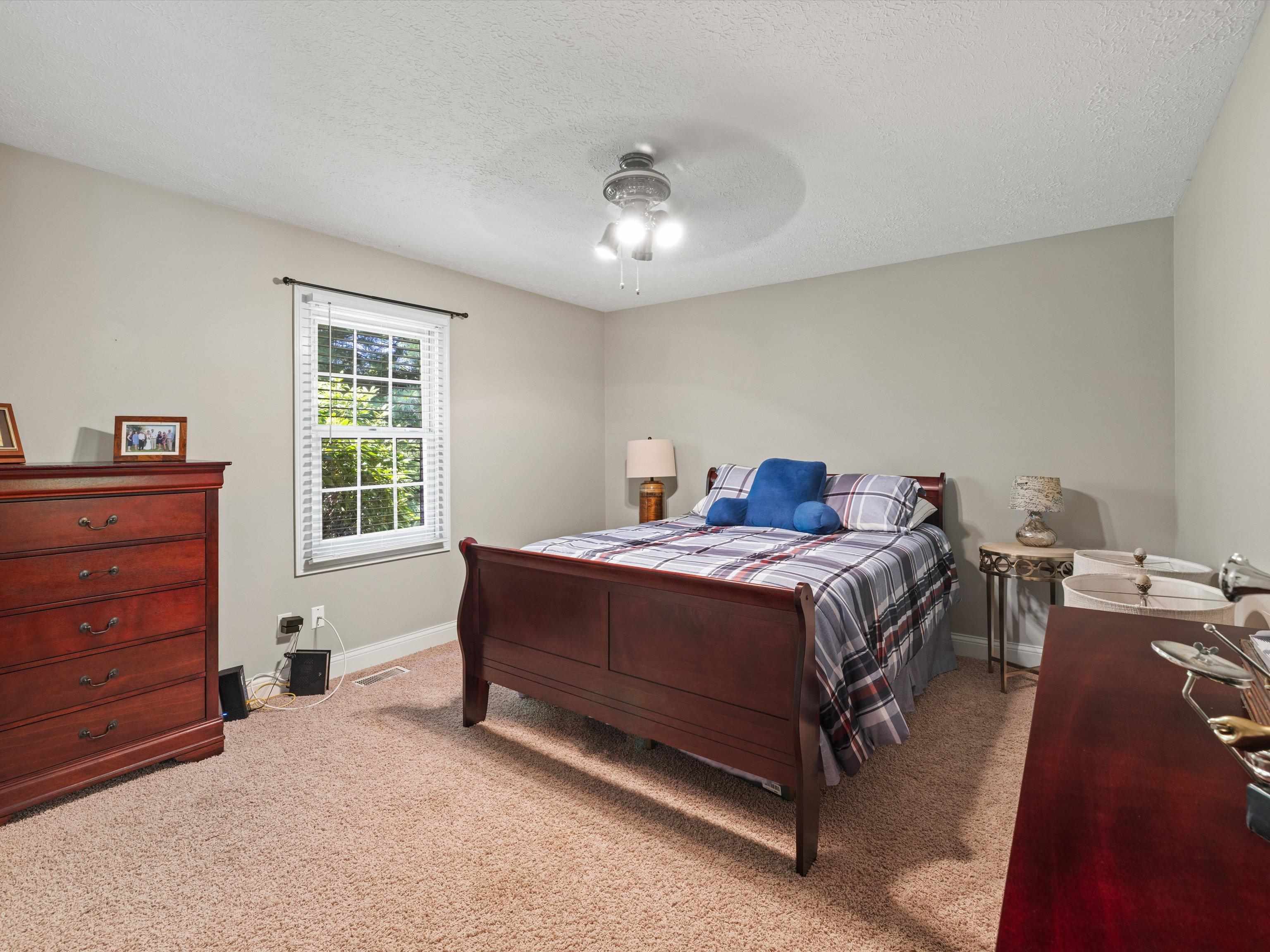 99 Booth Field, Owensboro, Kentucky 42301, 3 Bedrooms Bedrooms, ,2 BathroomsBathrooms,Single Family Residence,For Sale,Booth Field,90140
