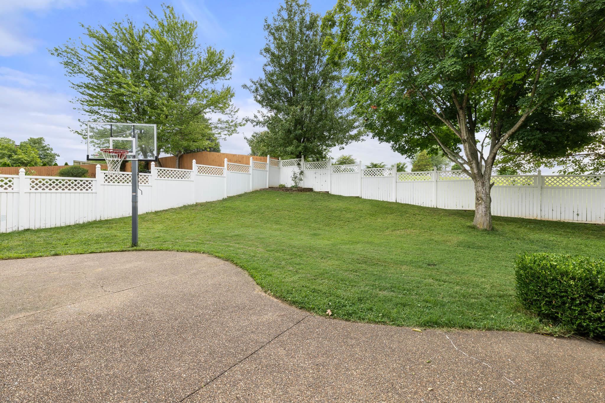 4520 Stonegate Dr., Owensboro, Kentucky 42303, 3 Bedrooms Bedrooms, ,2 BathroomsBathrooms,Single Family Residence,For Sale,Stonegate Dr.,90142