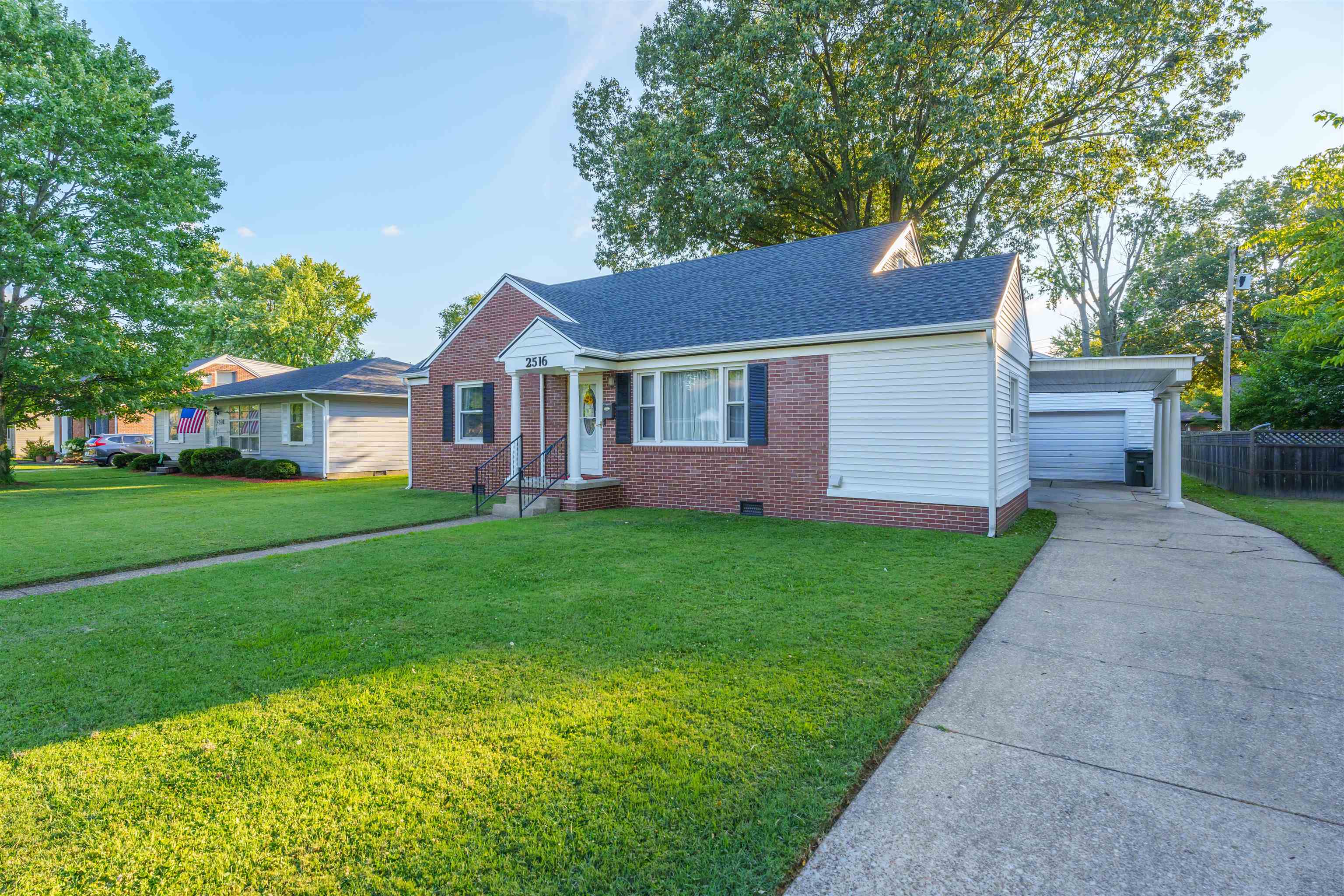 2516 Iroquois Drive, Owensboro, Kentucky 42301, 4 Bedrooms Bedrooms, ,1 BathroomBathrooms,Single Family Residence,For Sale,Iroquois Drive,90147