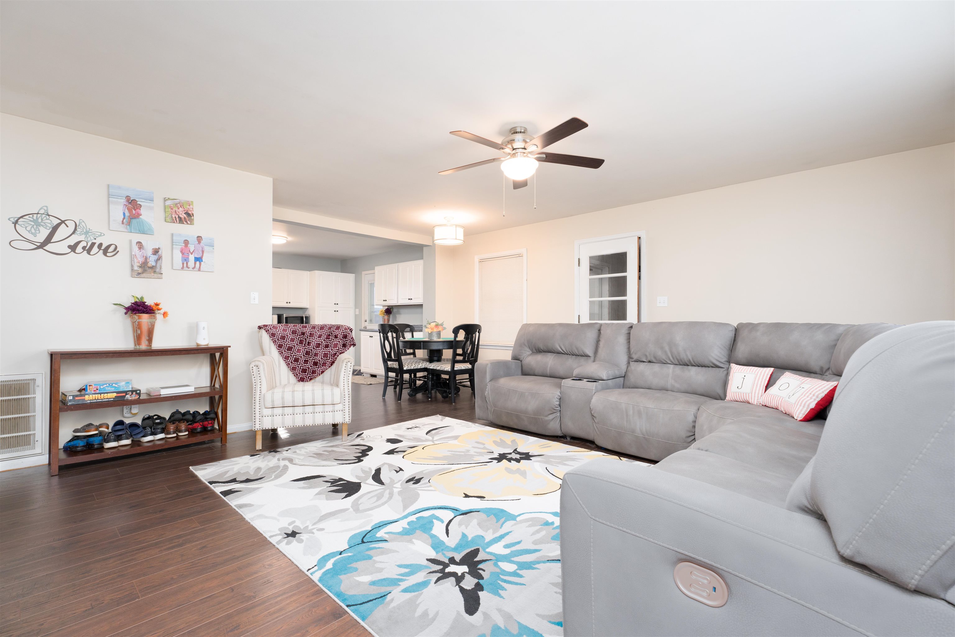 2516 Iroquois Drive, Owensboro, Kentucky 42301, 4 Bedrooms Bedrooms, ,1 BathroomBathrooms,Single Family Residence,For Sale,Iroquois Drive,90147
