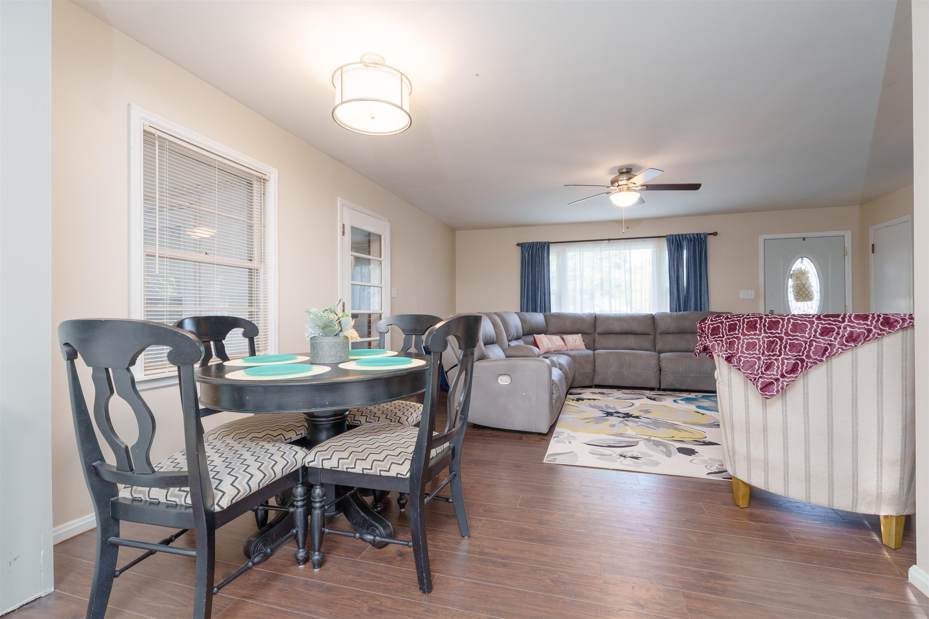 2516 Iroquois Drive, Owensboro, Kentucky 42301, 4 Bedrooms Bedrooms, ,1 BathroomBathrooms,Single Family Residence,For Sale,Iroquois Drive,90147