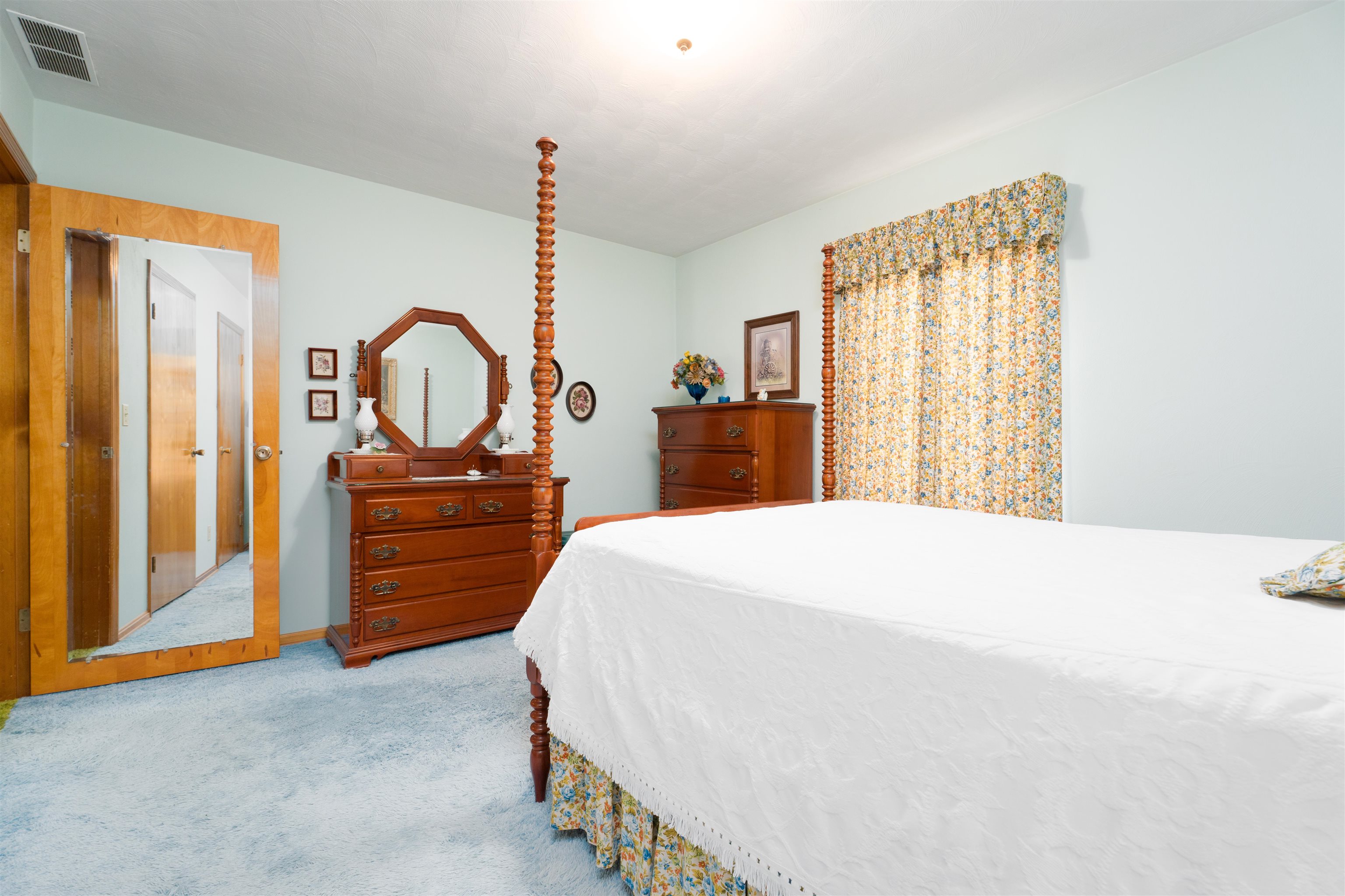 800 Parkway Drive, Owensboro, Kentucky 42303, 3 Bedrooms Bedrooms, ,1 BathroomBathrooms,Single Family Residence,For Sale,Parkway Drive,90149