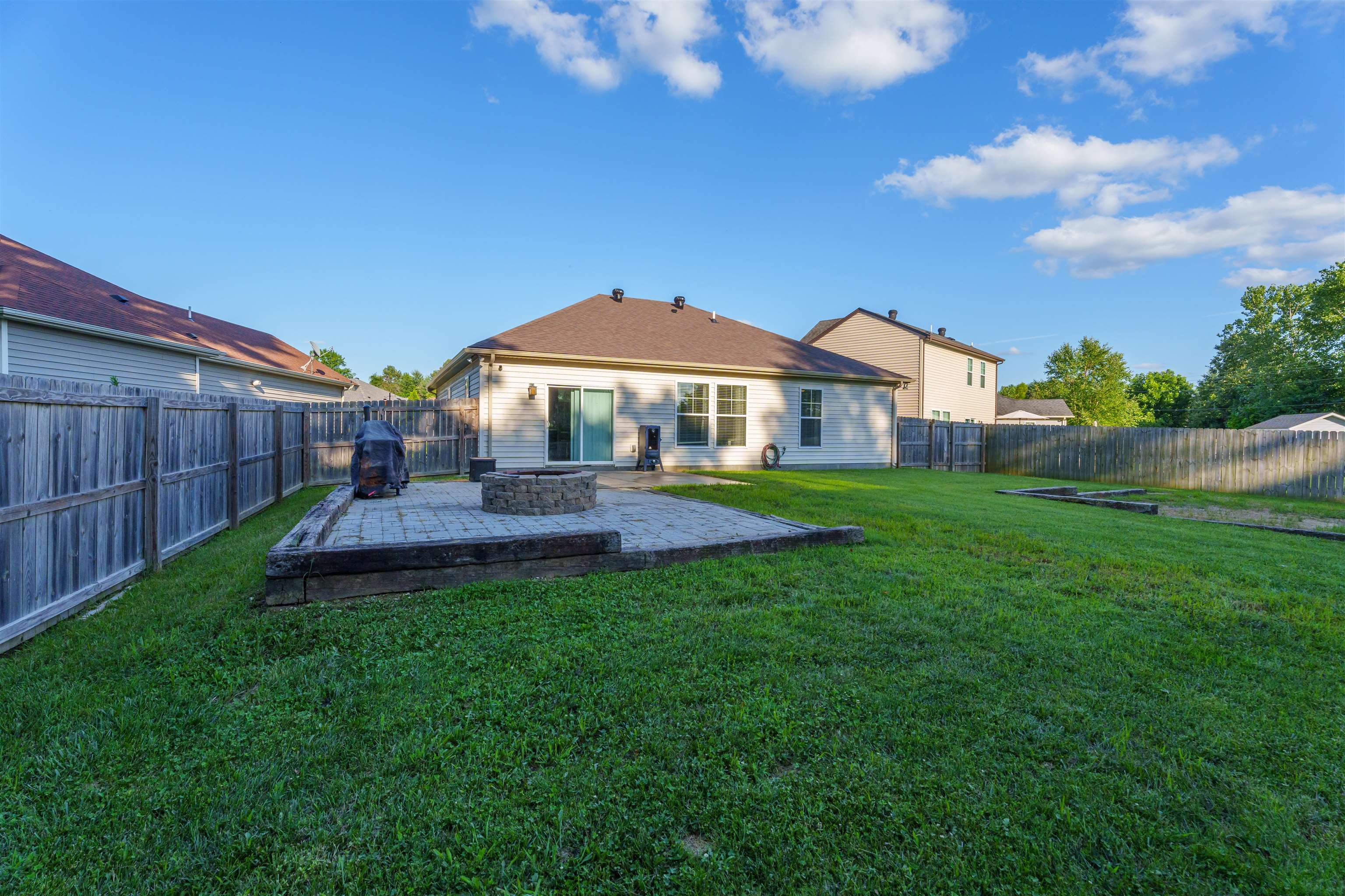 6468 Autumn Valley Trace, Utica, Kentucky 42376, 3 Bedrooms Bedrooms, ,2 BathroomsBathrooms,Single Family Residence,For Sale,Autumn Valley Trace,90151
