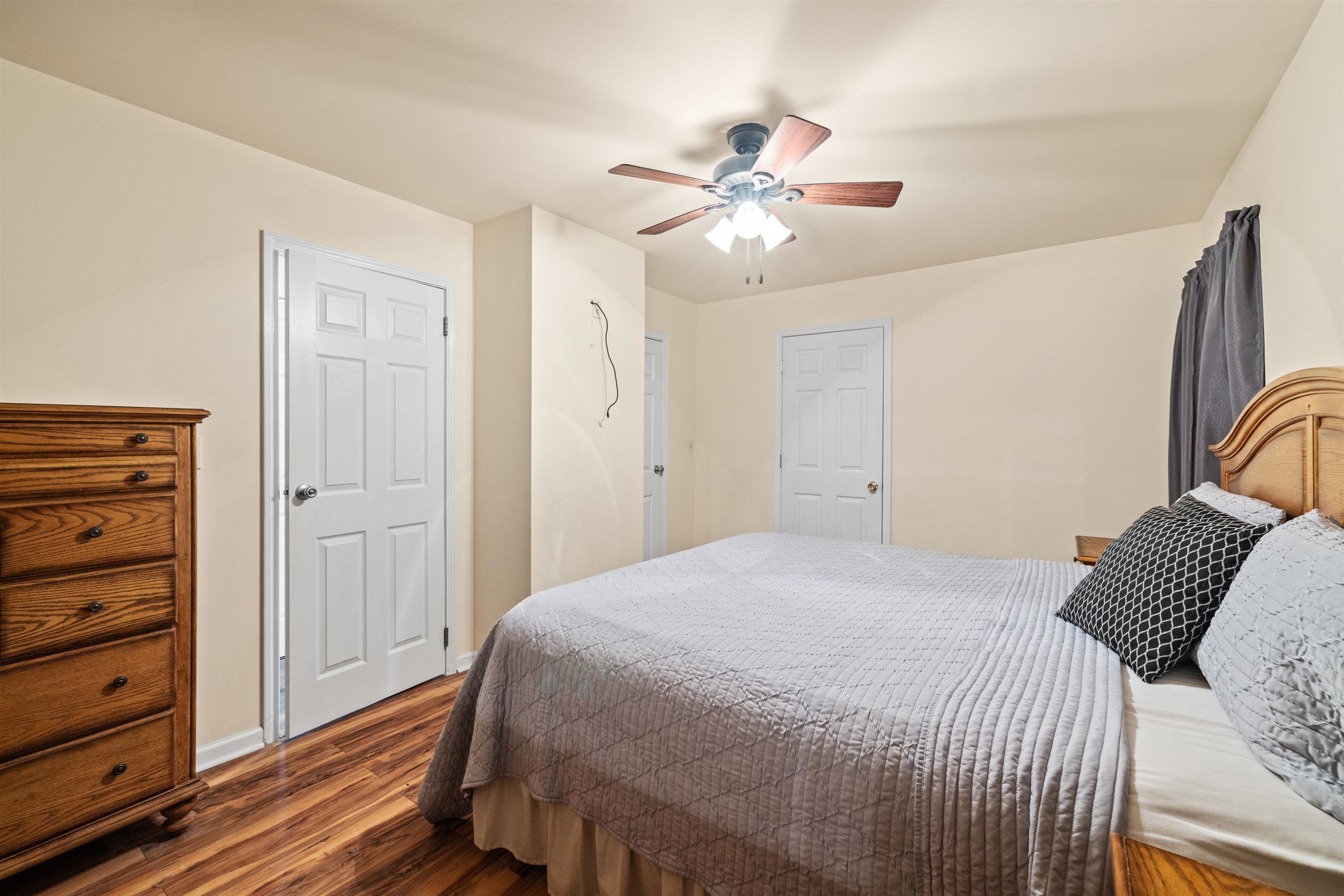 3011 Ridgewood Street, Owensboro, Kentucky 42301, 2 Bedrooms Bedrooms, ,1 BathroomBathrooms,Single Family Residence,For Sale,Ridgewood Street,90153