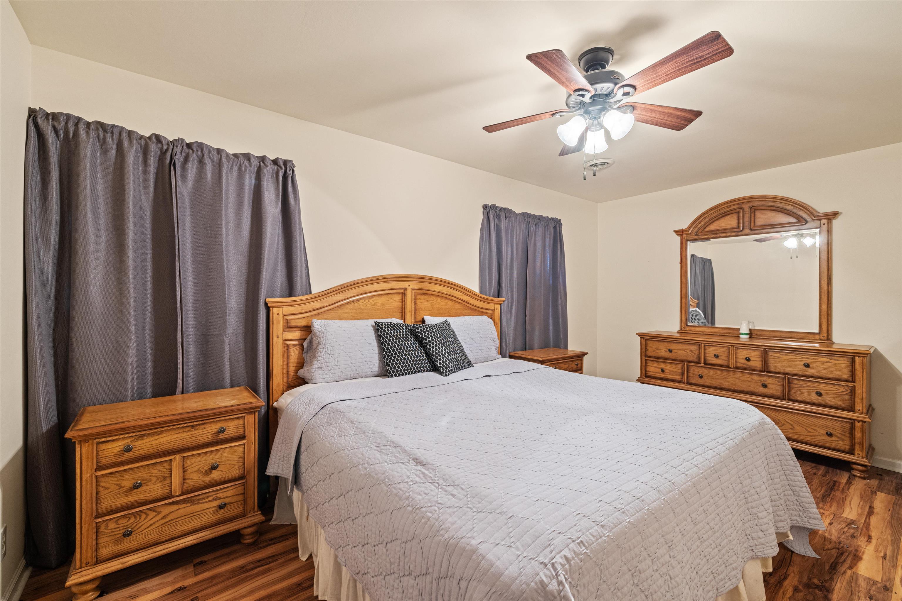 3011 Ridgewood Street, Owensboro, Kentucky 42301, 2 Bedrooms Bedrooms, ,1 BathroomBathrooms,Single Family Residence,For Sale,Ridgewood Street,90153