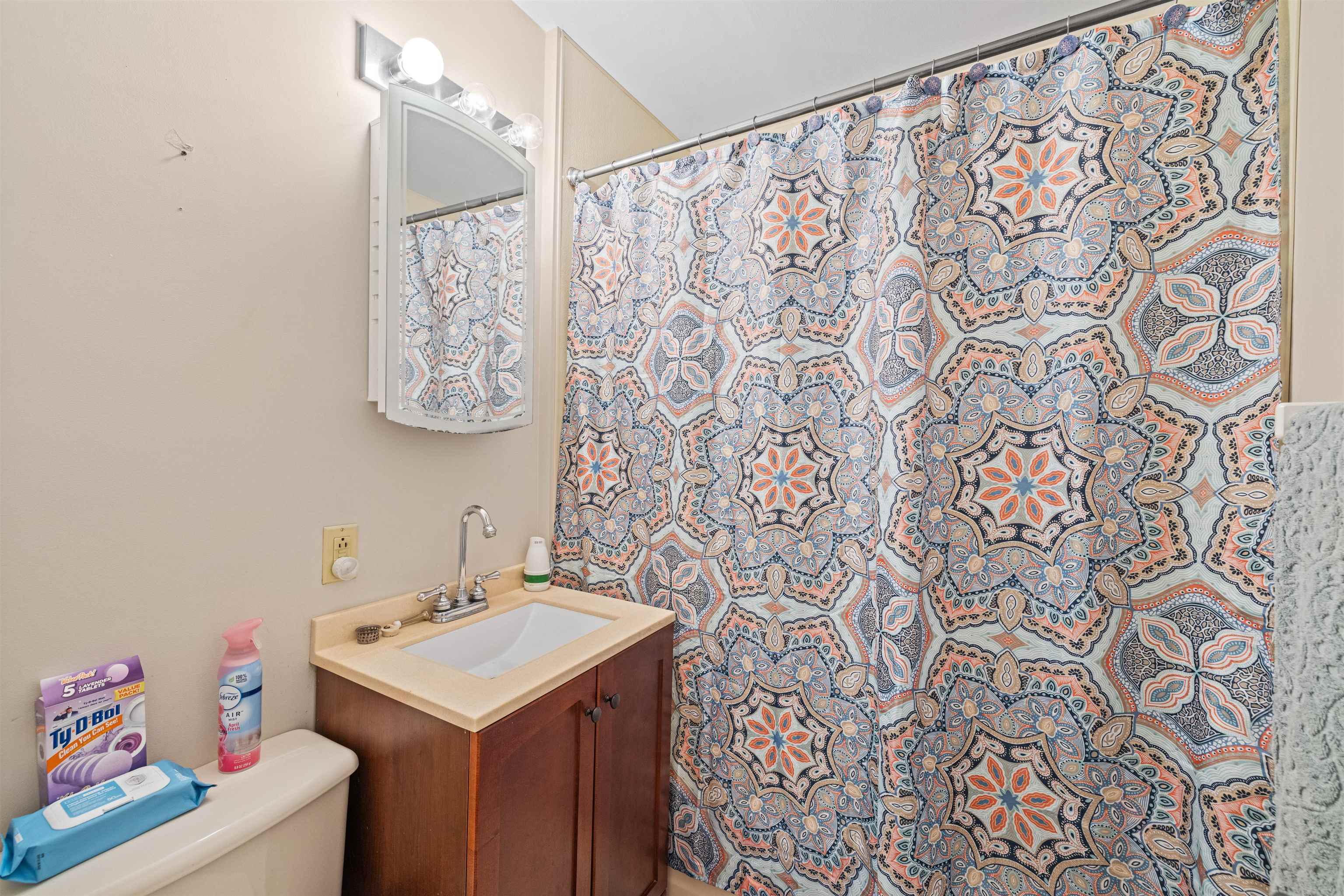 3011 Ridgewood Street, Owensboro, Kentucky 42301, 2 Bedrooms Bedrooms, ,1 BathroomBathrooms,Single Family Residence,For Sale,Ridgewood Street,90153