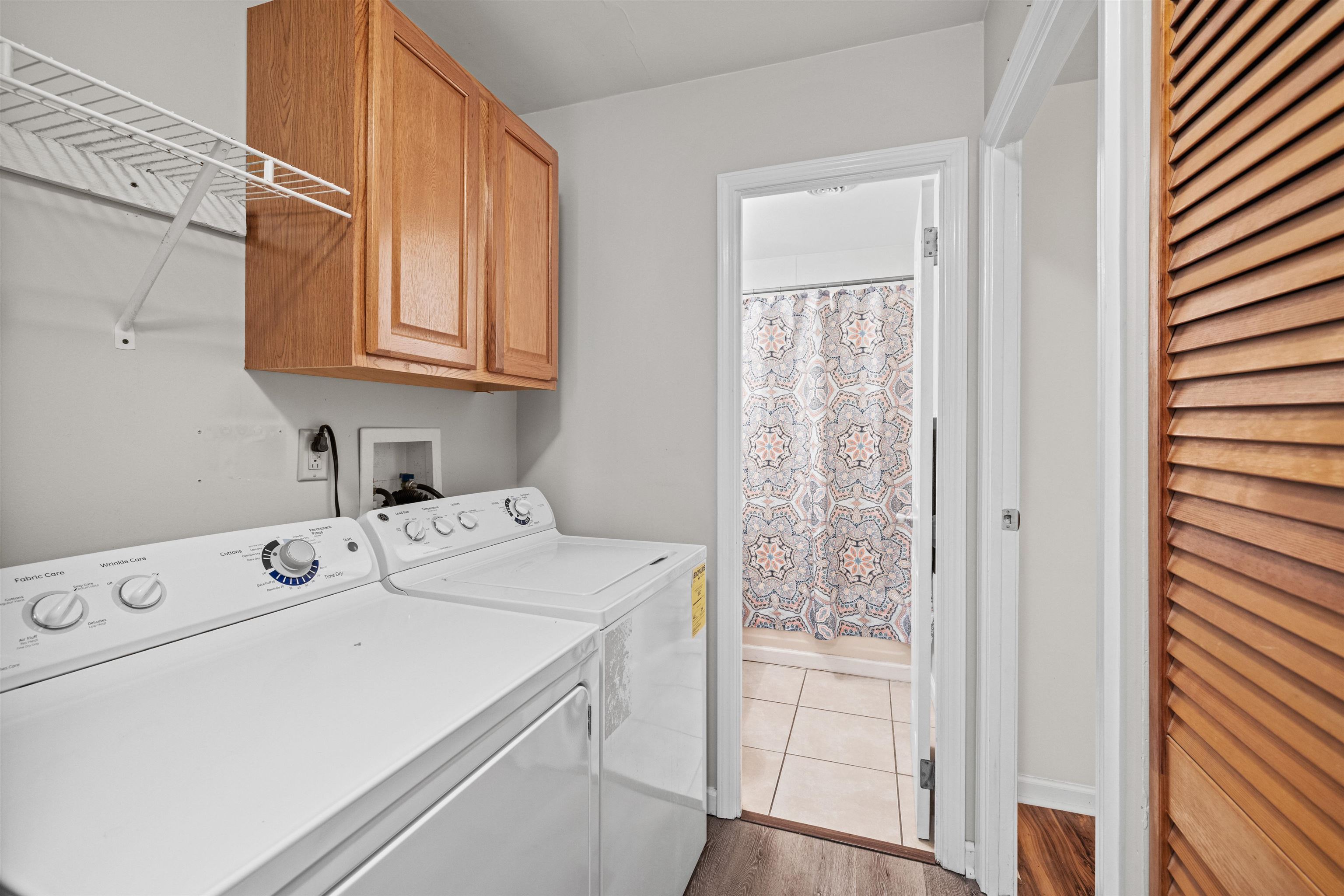 3011 Ridgewood Street, Owensboro, Kentucky 42301, 2 Bedrooms Bedrooms, ,1 BathroomBathrooms,Single Family Residence,For Sale,Ridgewood Street,90153