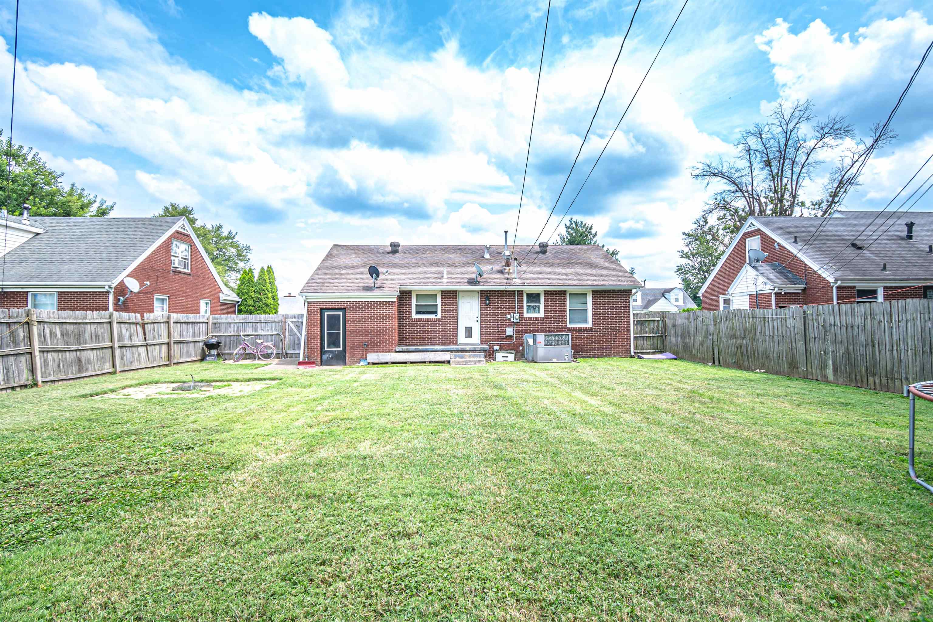 3212 Placid Place, Owensboro, Kentucky 42303, 3 Bedrooms Bedrooms, ,1 BathroomBathrooms,Single Family Residence,For Sale,Placid Place,90156