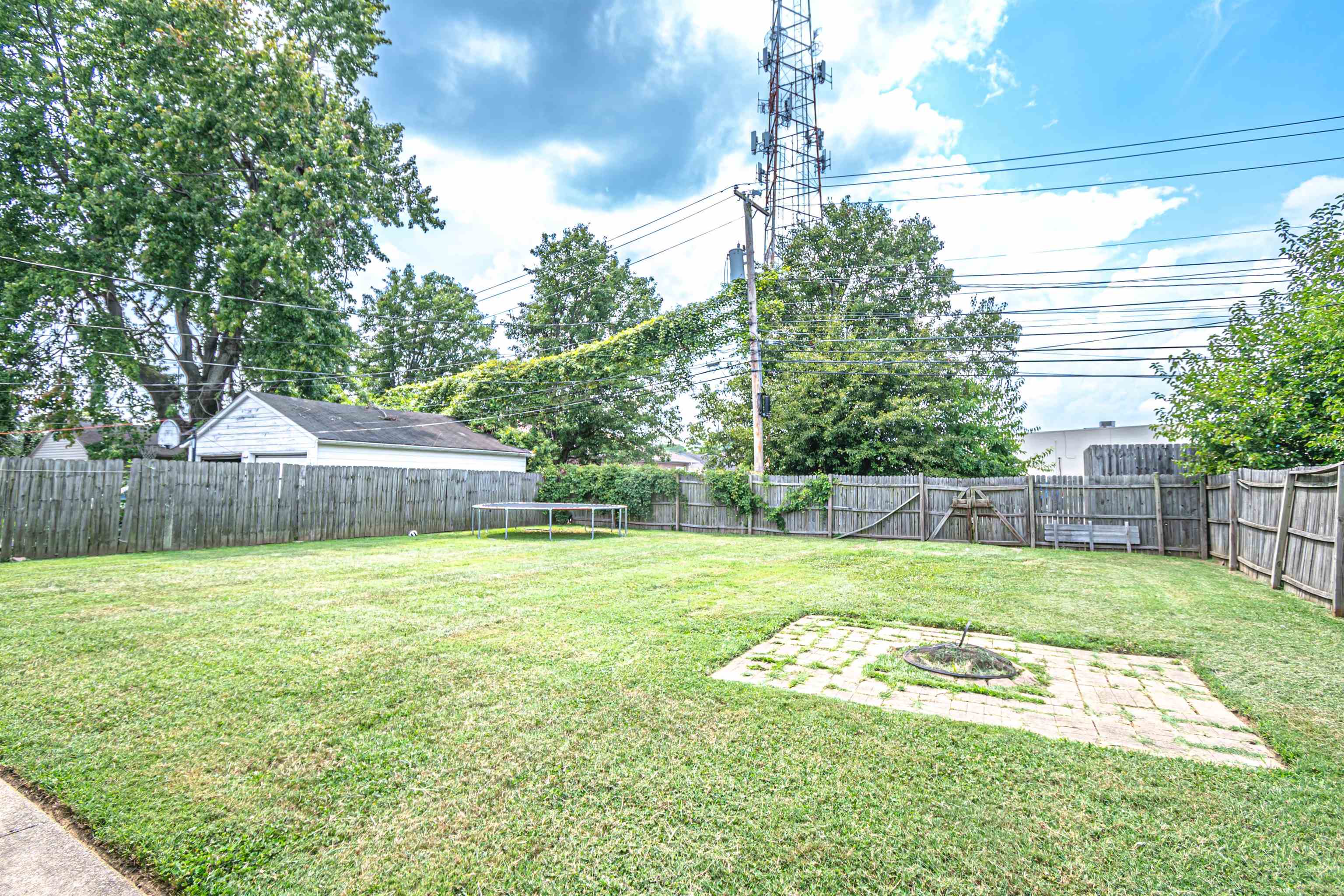 3212 Placid Place, Owensboro, Kentucky 42303, 3 Bedrooms Bedrooms, ,1 BathroomBathrooms,Single Family Residence,For Sale,Placid Place,90156