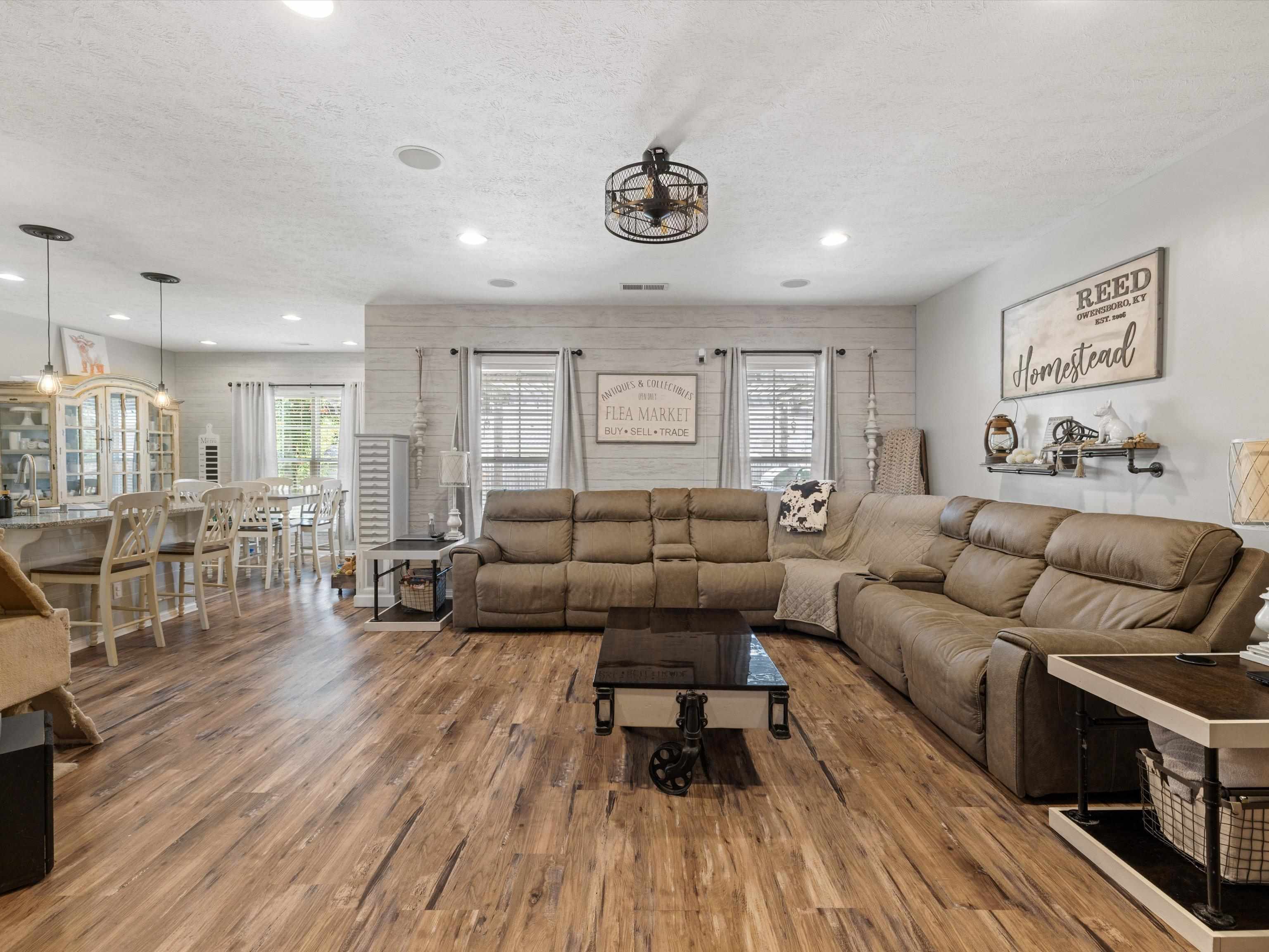 2240 Flowerette Court, Utica, Kentucky 42376, 3 Bedrooms Bedrooms, ,2 BathroomsBathrooms,Single Family Residence,For Sale,Flowerette Court,90164