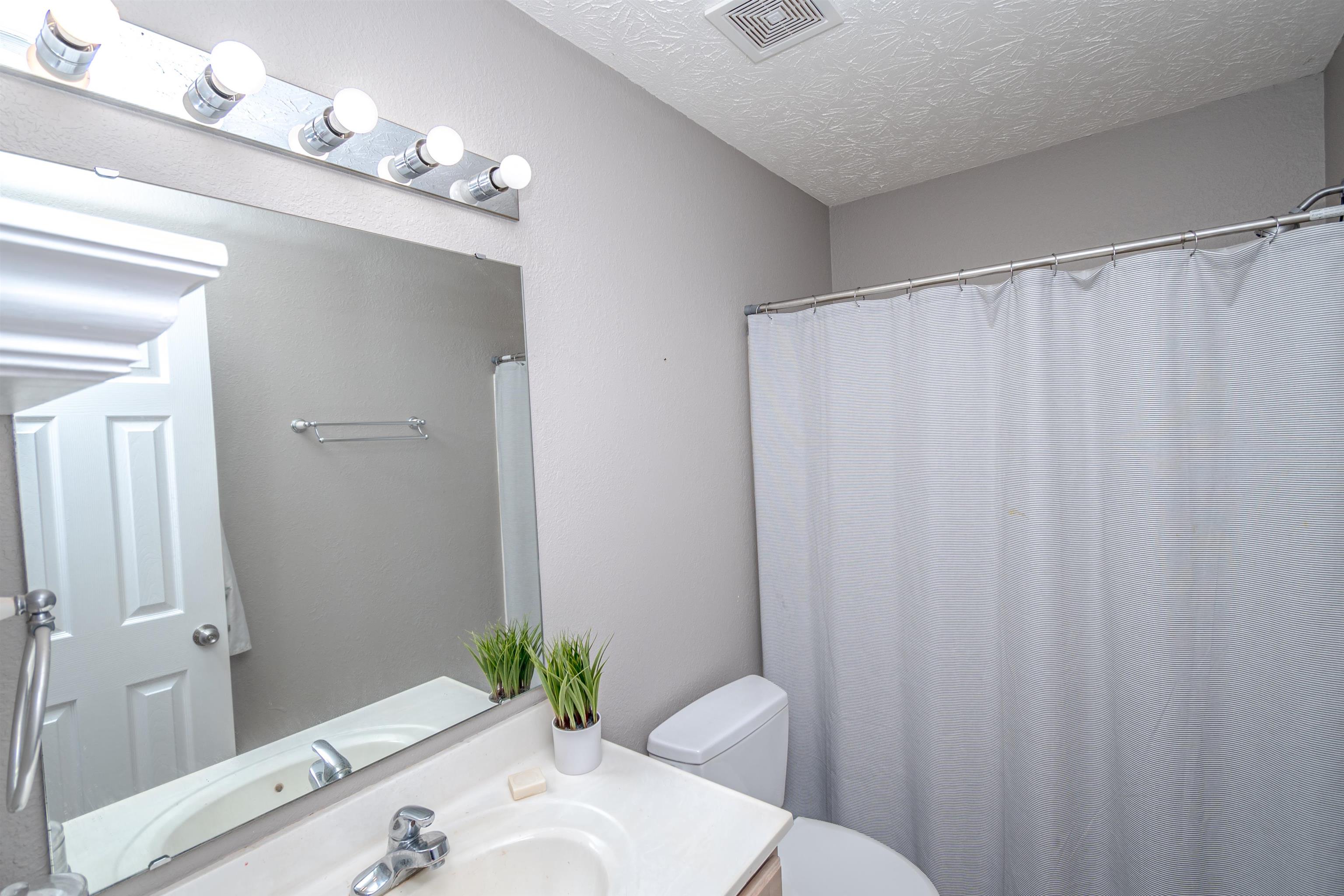 2711 Summer Pt. Ct., Owensboro, Kentucky 42303, 3 Bedrooms Bedrooms, ,2 BathroomsBathrooms,Single Family Residence,For Sale,Summer Pt. Ct.,90174