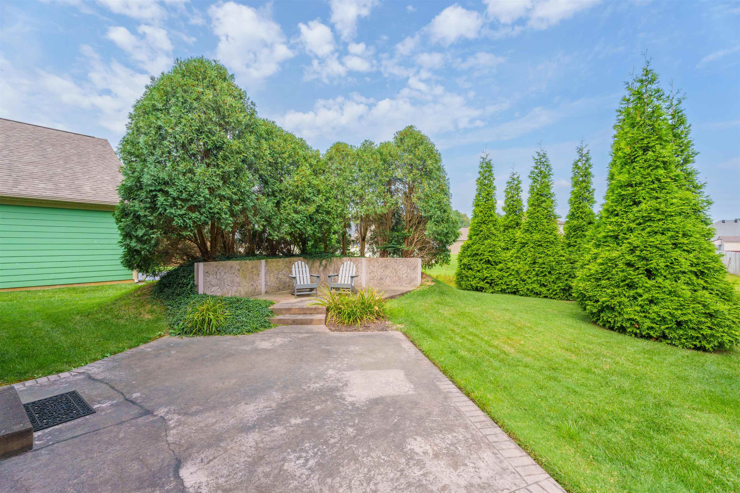 3318 Shadewood Terrace, Owensboro, Kentucky 42303, 3 Bedrooms Bedrooms, ,3 BathroomsBathrooms,Single Family Residence,For Sale,Shadewood Terrace,90179