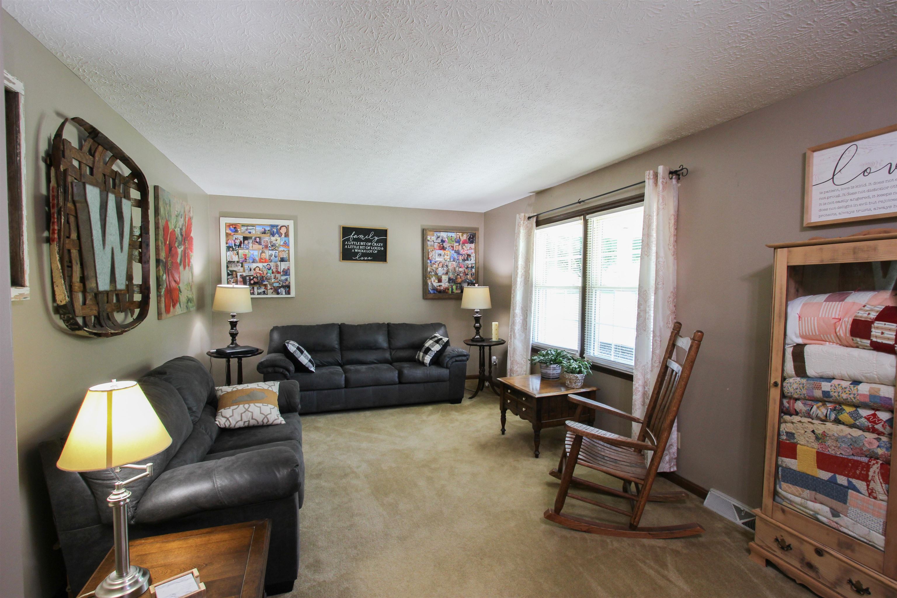114 Raines Avenue, Beaver Dam, Kentucky 42320-1100, 3 Bedrooms Bedrooms, ,2 BathroomsBathrooms,Single Family Residence,For Sale,Raines Avenue,90181
